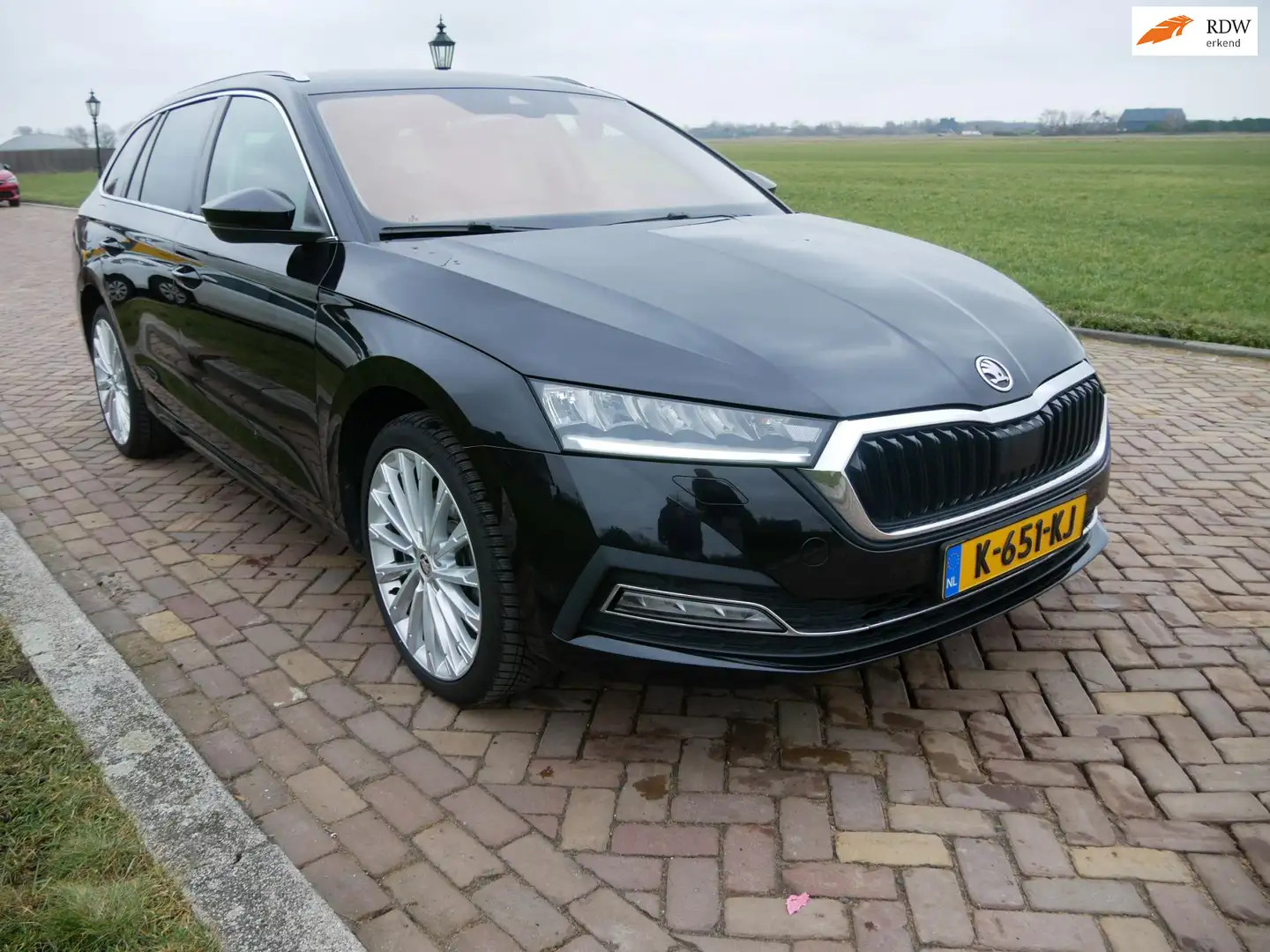 Skoda Octavia Combi 1.4 TSI iV PHEV Business Edition Plus ** 139 Noir - 1