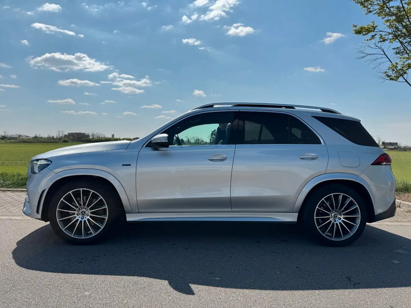 Mercedes-Benz GLE 350 de 48990,- EUR 4Matic*2xAMG*PANO*MBUX* Silber - 2