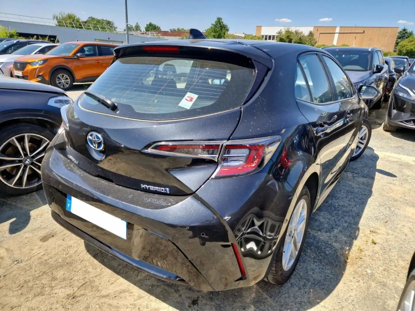 Toyota Corolla Hybride 122h BV CVT Dynamic Business CAMERA GPS Noir - 2