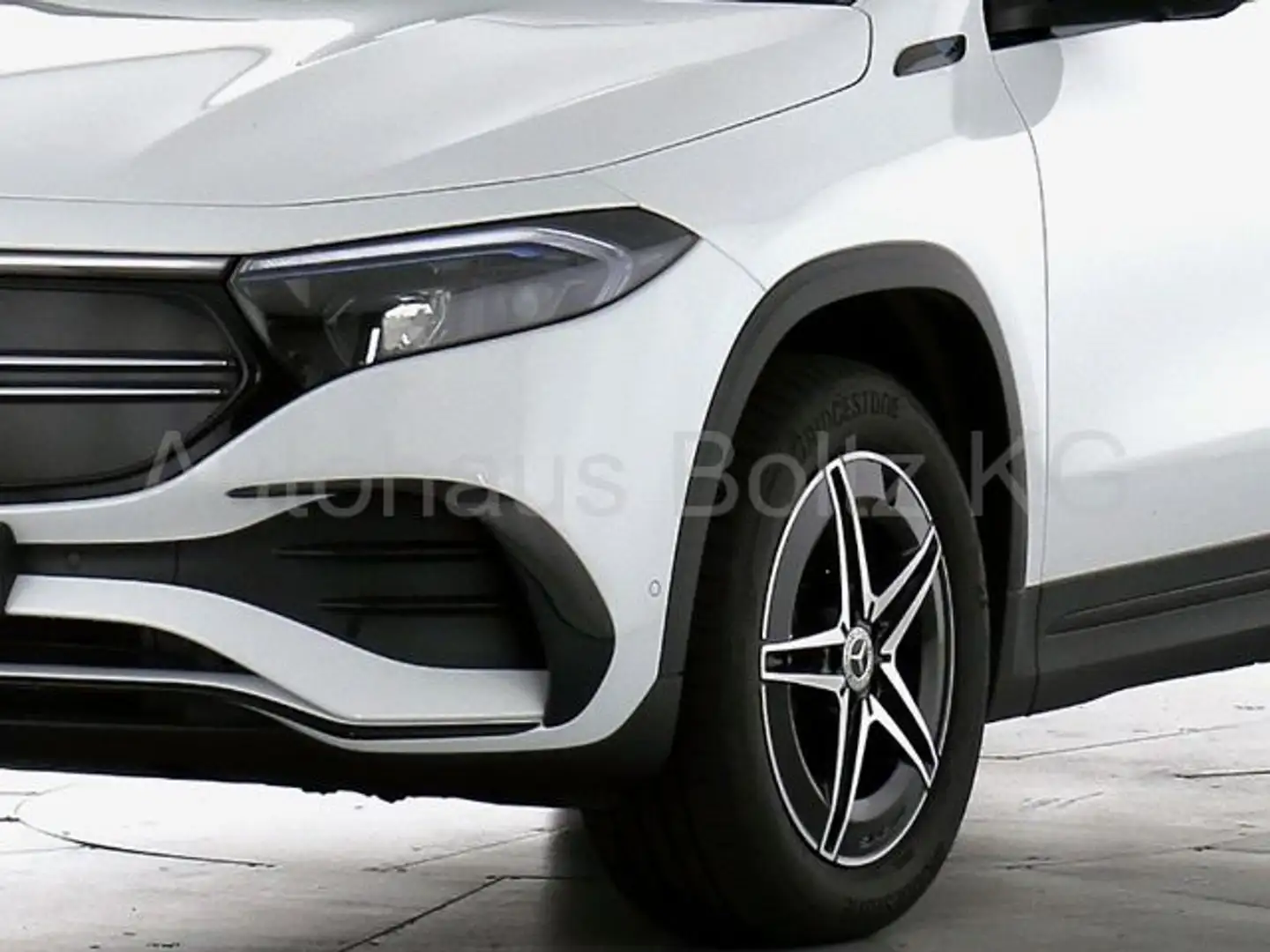 Mercedes-Benz EQA 250 ENp 61000 AMG Adv, P. Pano KGo Night Blanc - 2