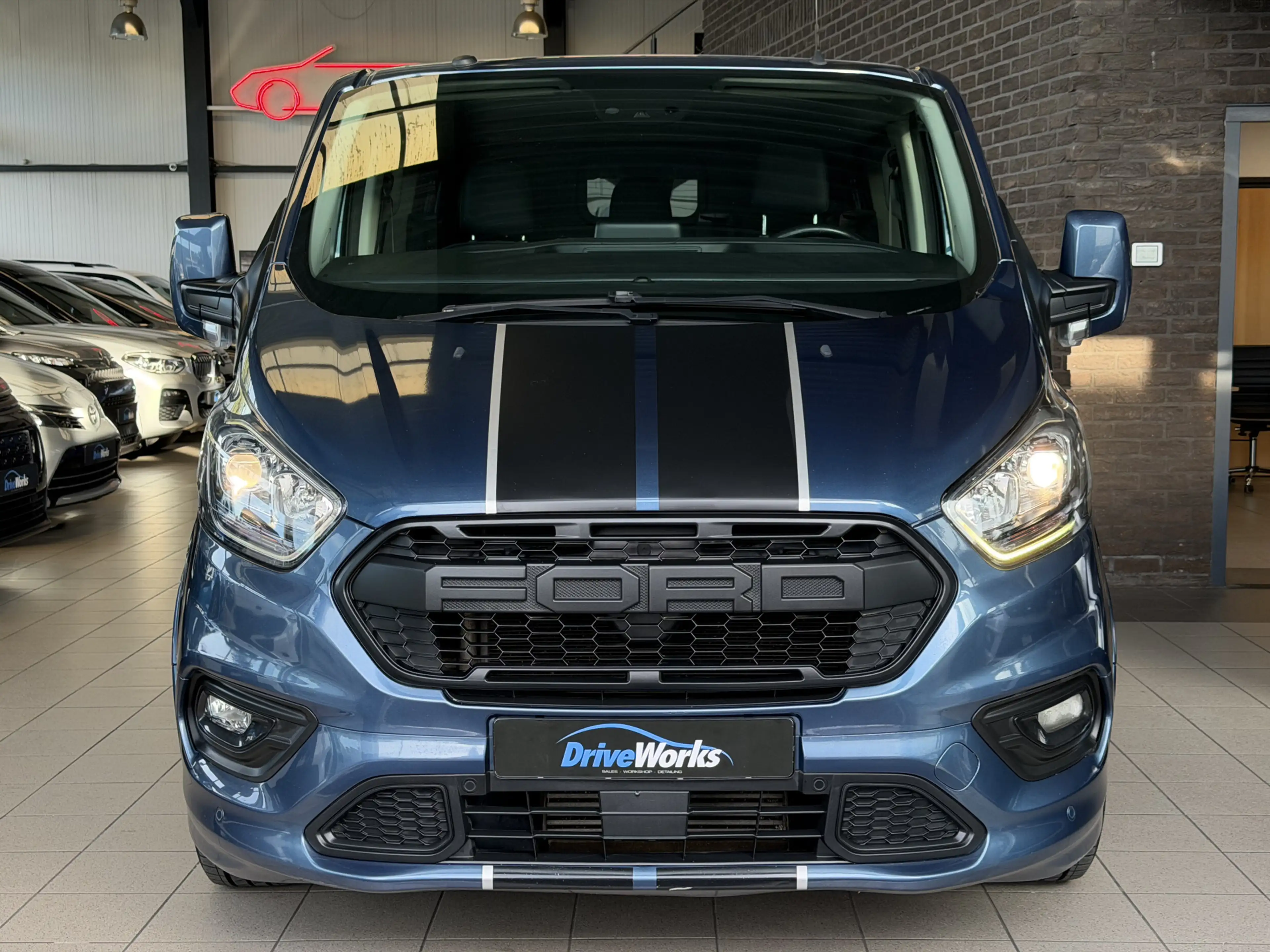 Ford Transit Custom Sport | 310 2.0 TDCI L2H1 Limited DC | Adaptive CC — photo 17