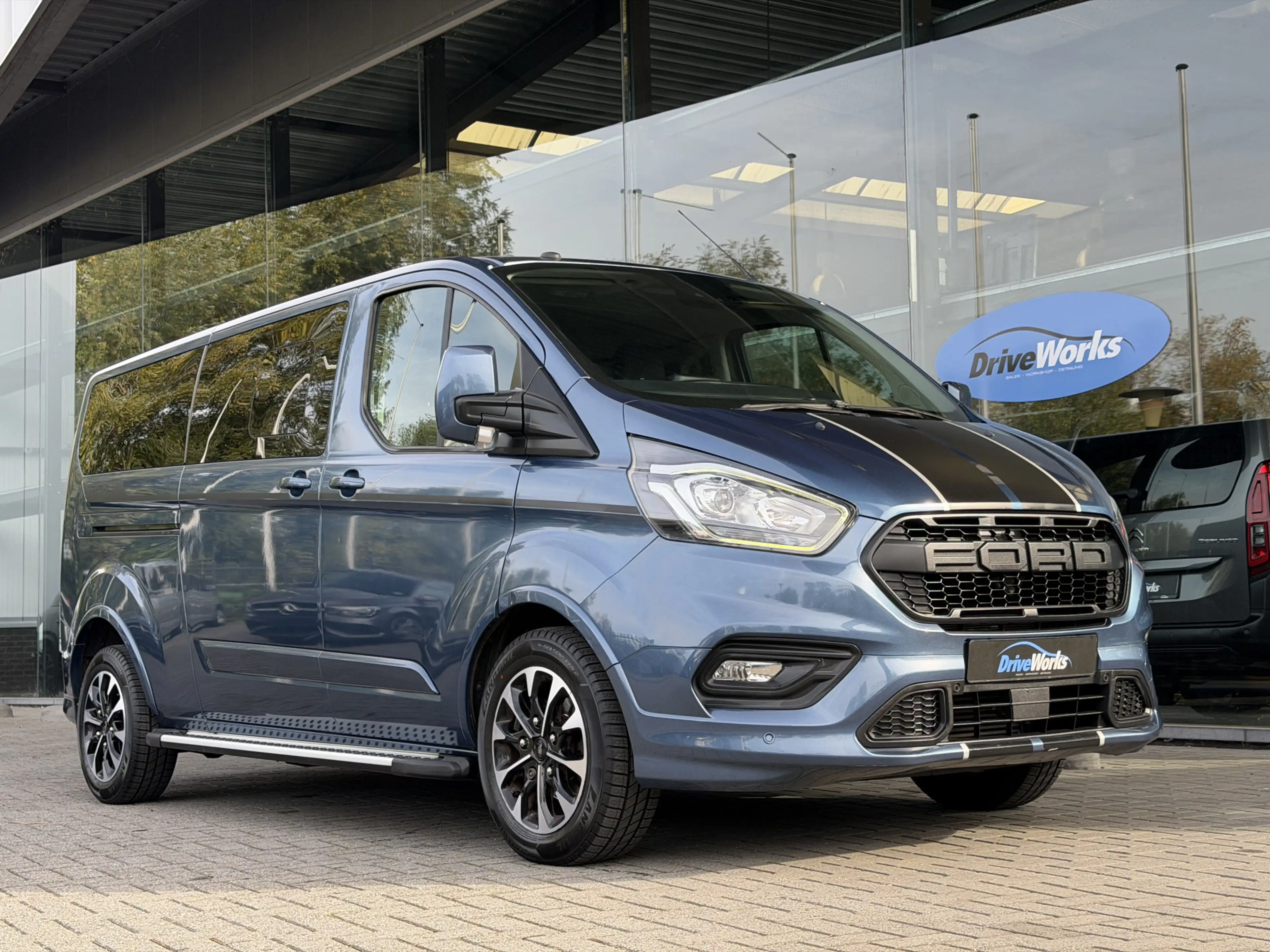 Ford Transit Custom Sport | 310 2.0 TDCI L2H1 Limited DC | Adaptive CC — photo 2