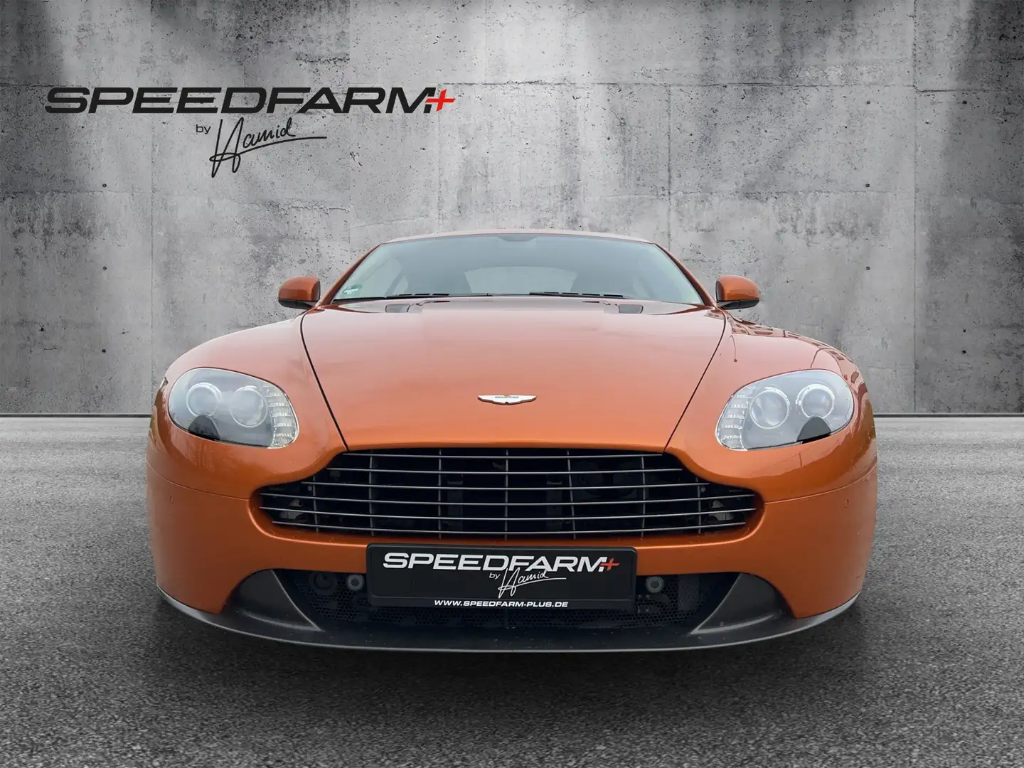Aston Martin Vantage Madagaskar-Orange Rarität Sportshift Oranžová - 2