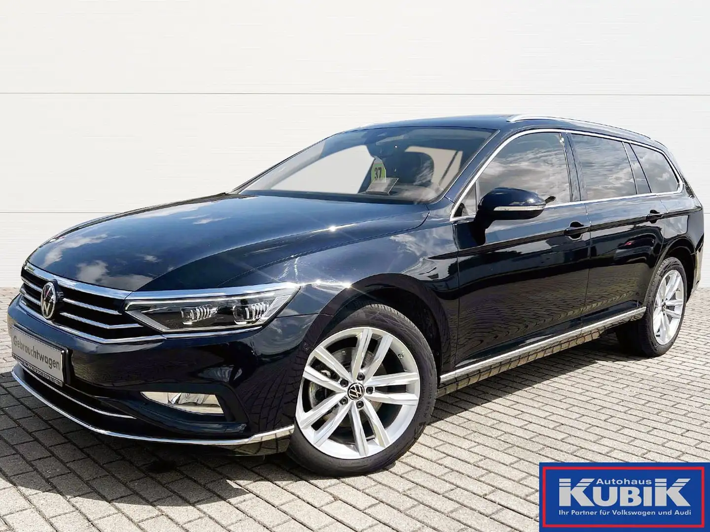 Volkswagen Passat Variant 2.0 TDI Elegance 4motion DSG+Leder+IQ.Light+Traile Schwarz - 2