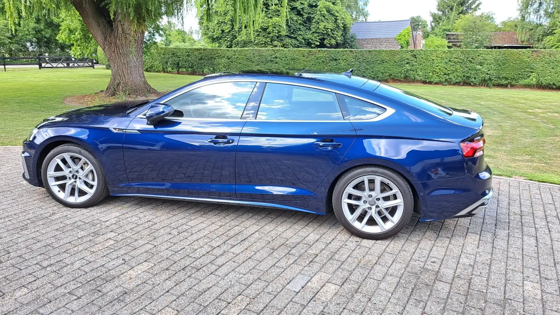 Audi A5 A5 40 TFSI S edition Blauw - 1