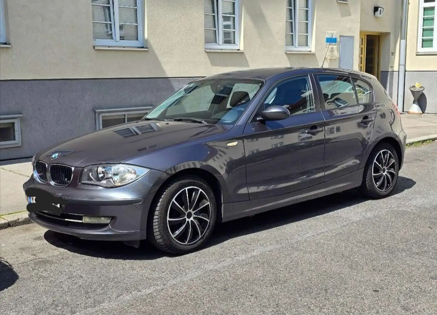 BMW 118 118d Advantage Österreich-Paket Grau - 1