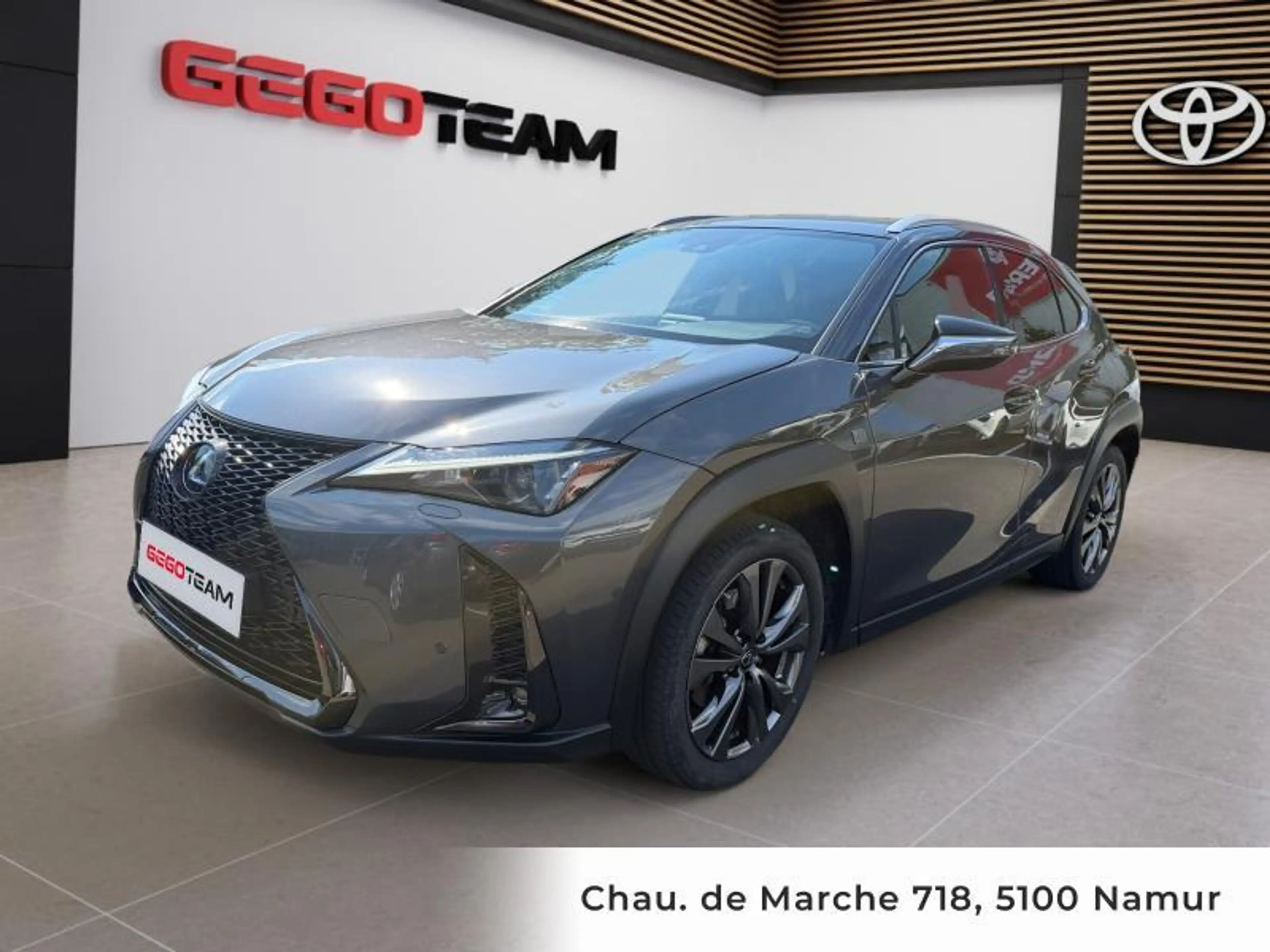Lexus UX 250h F SPORT Design