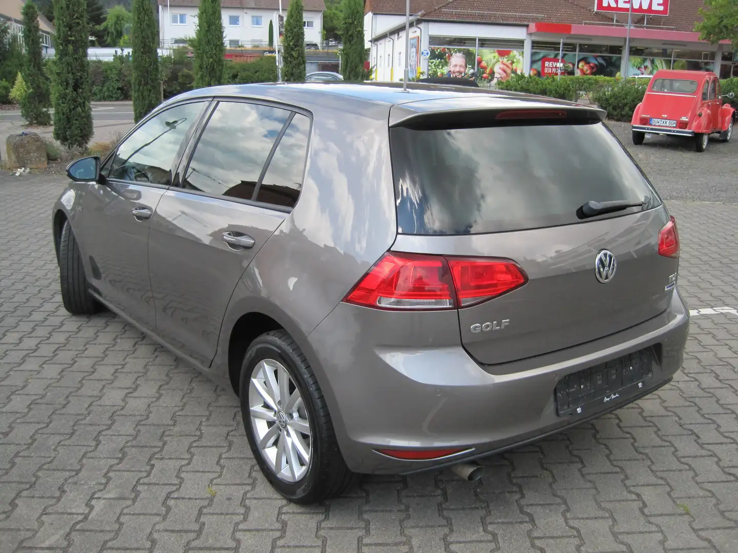 Volkswagen Golf Lounge BMT Grijs - 2