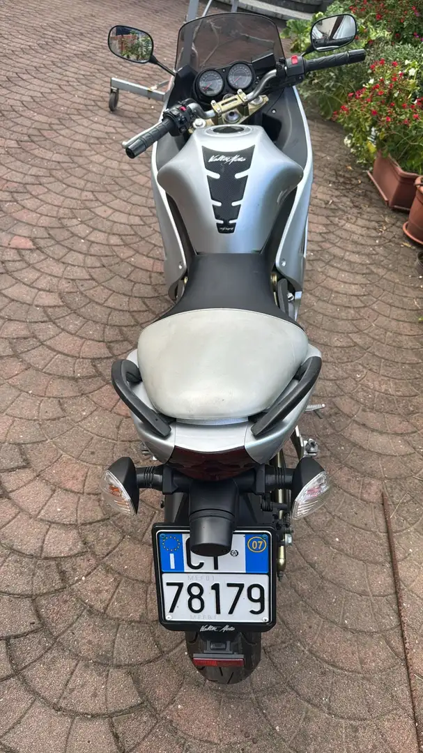 Kawasaki ER - 6 F - 1