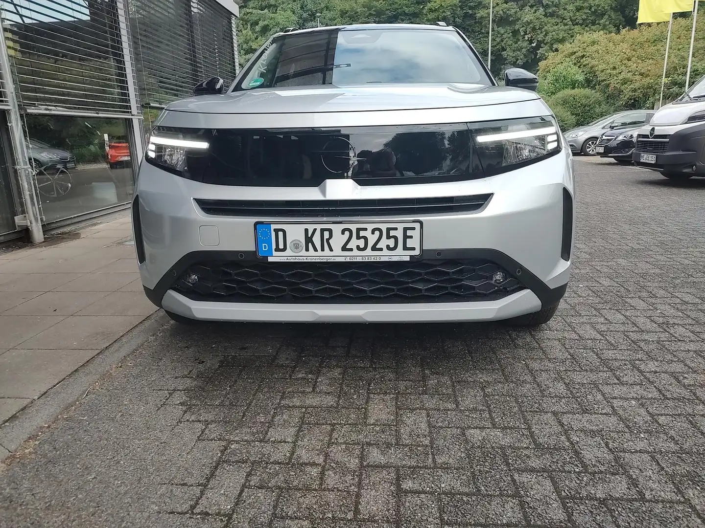 Opel Frontera Electric GS 83 kW RKamera AppleCarplay Silber - 2