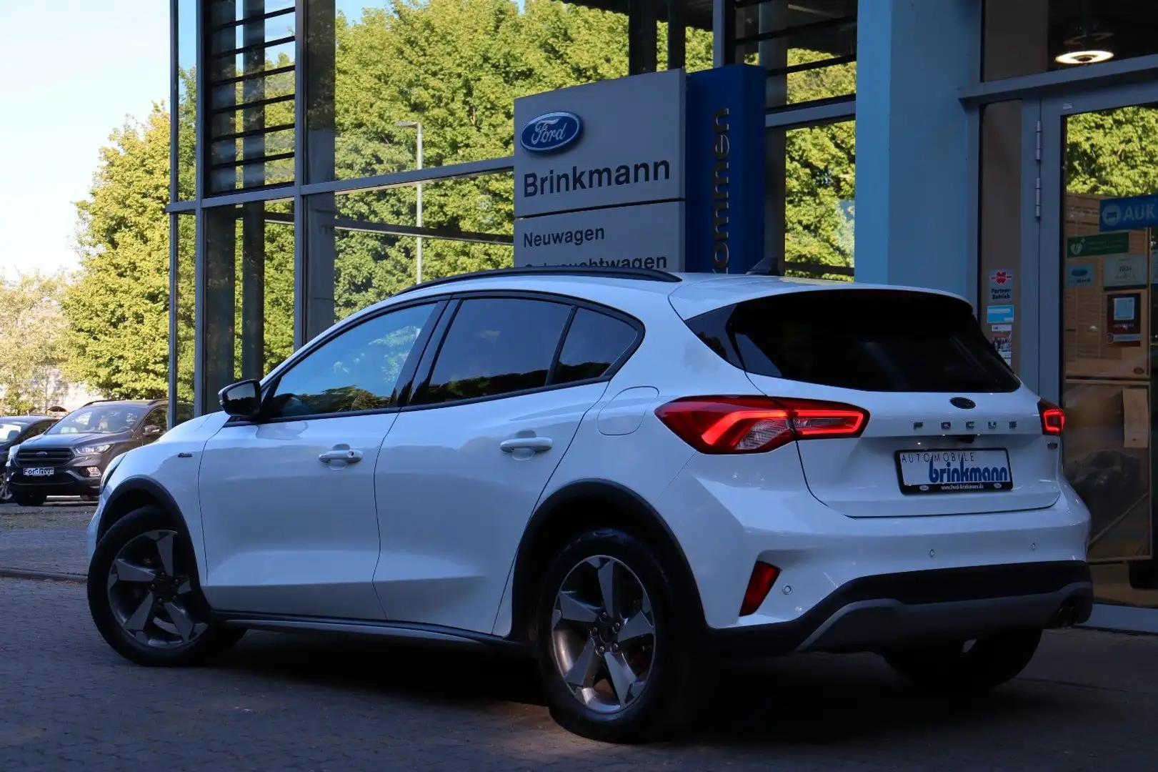 Ford Focus 1.0 EcoBoost MHEV ACTIVE X+LED+RFK+AHK Blanc - 2