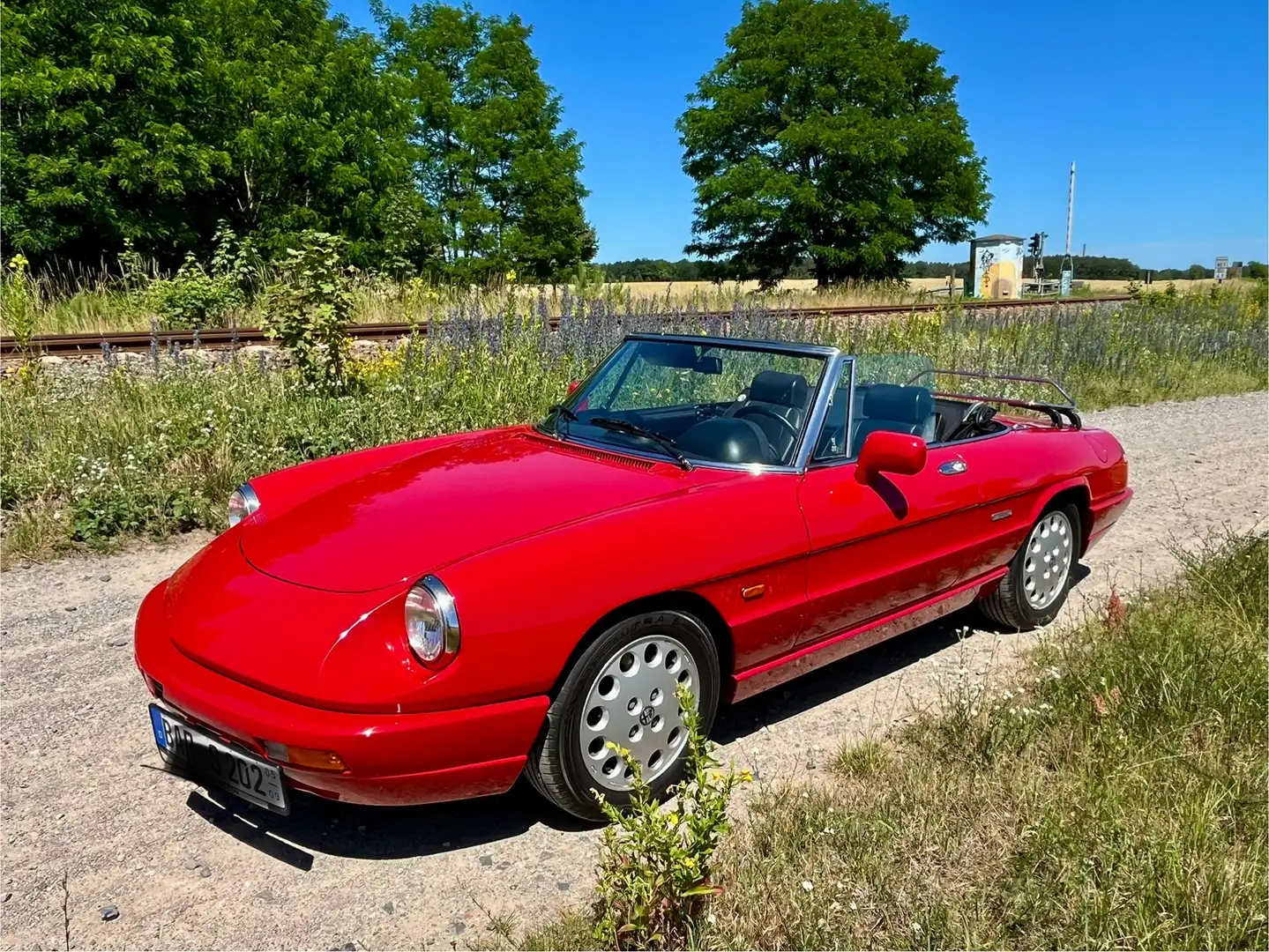 Alfa Romeo Spider Spider 2.0 rot/schwarz original - 1