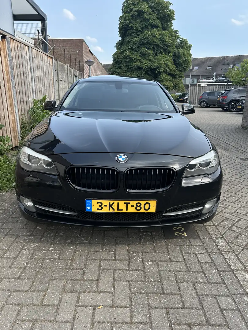 BMW 520 520i Executive + Zwart - 1