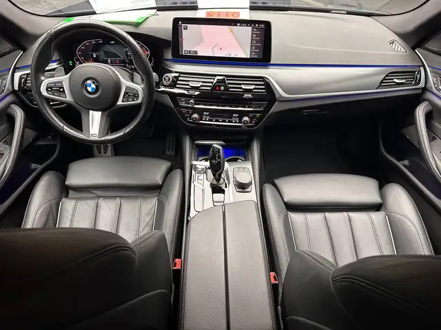 BMW 5 Series view 14