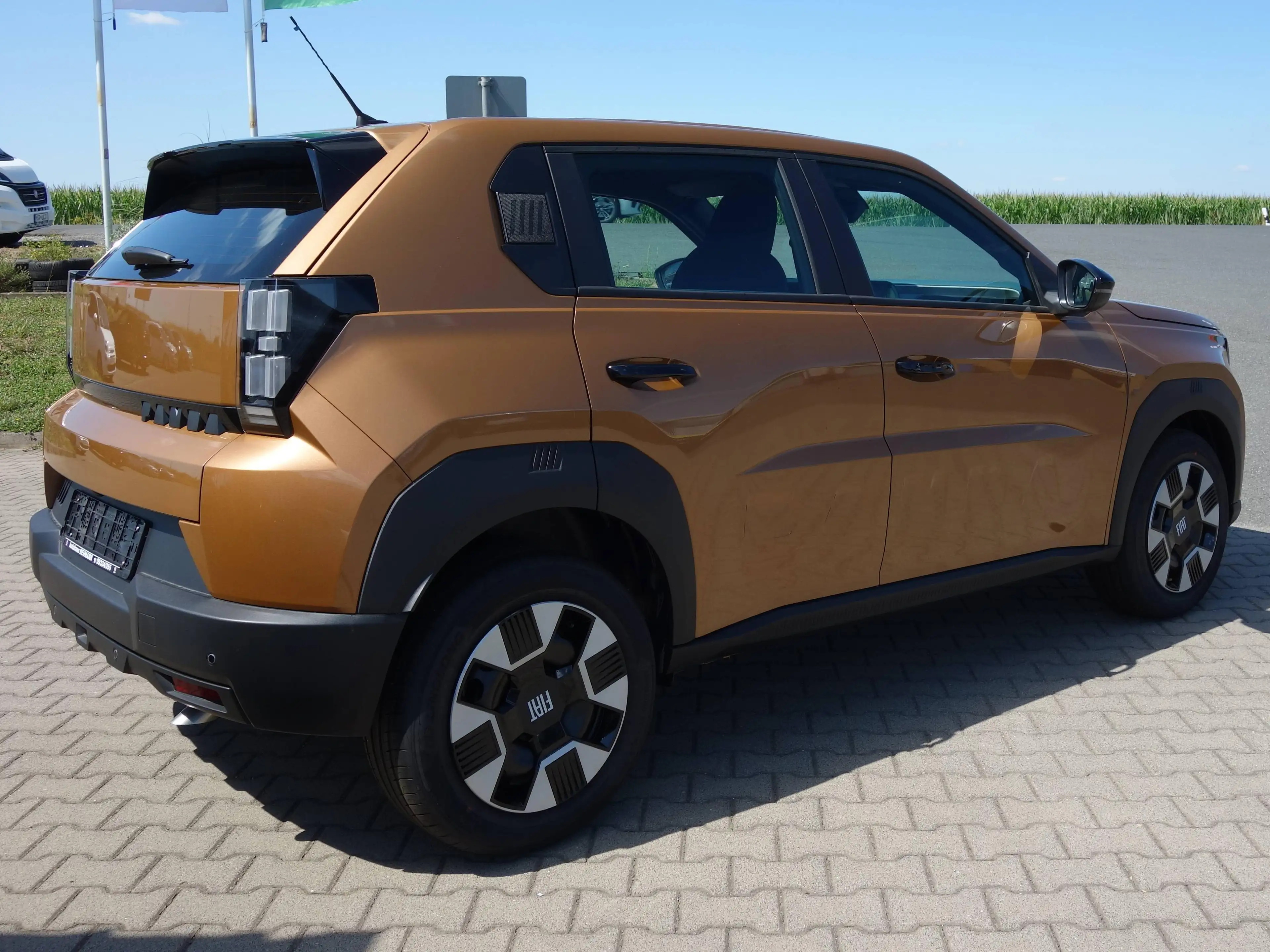 Fiat Grande Panda 1.2 Turbo 74 kW Icon *Tech Paket/PDC/RKF/NAVI/DAB* — photo 4