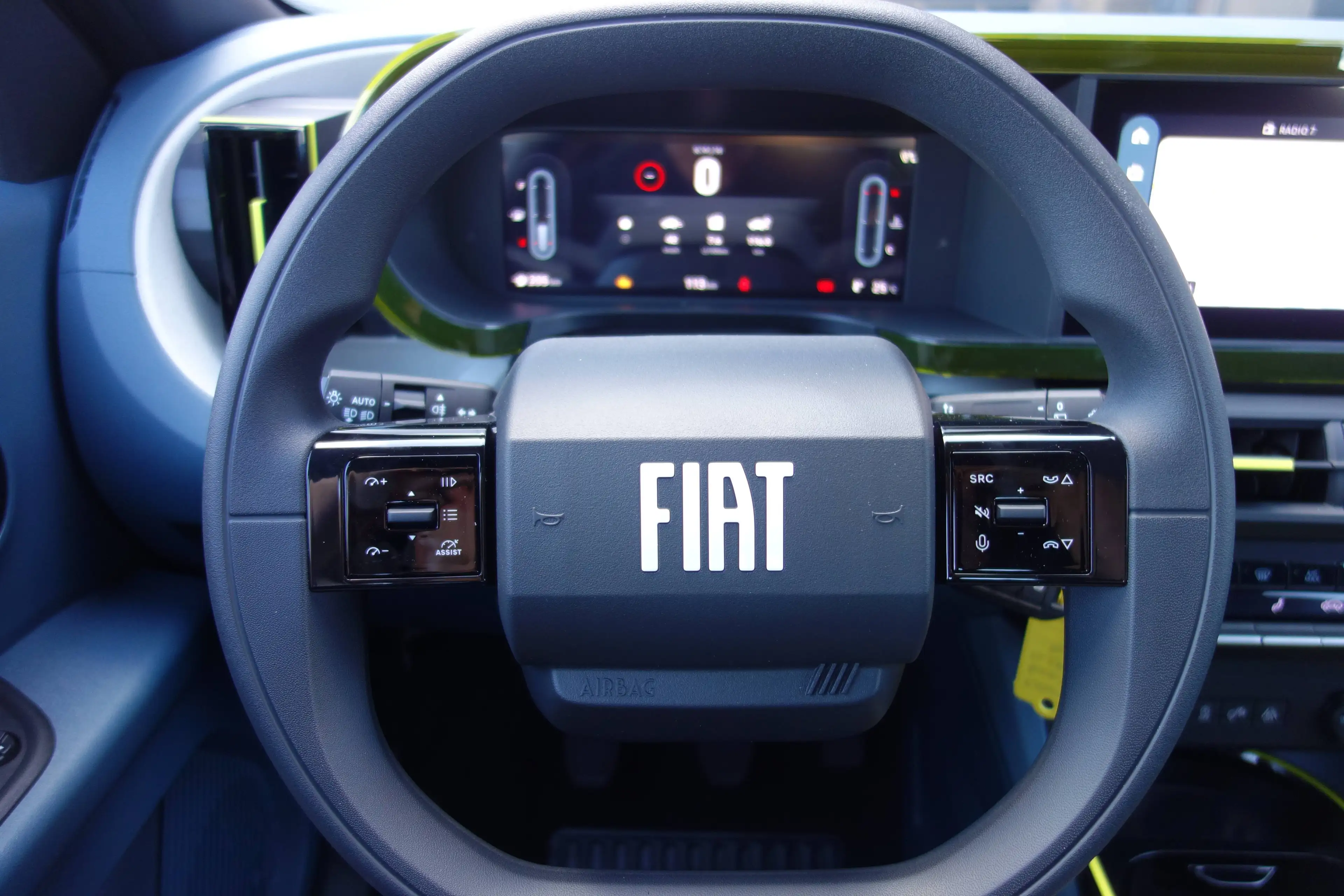 Fiat Grande Panda 1.2 Turbo 74 kW Icon *Tech Paket/PDC/RKF/NAVI/DAB* — photo 14