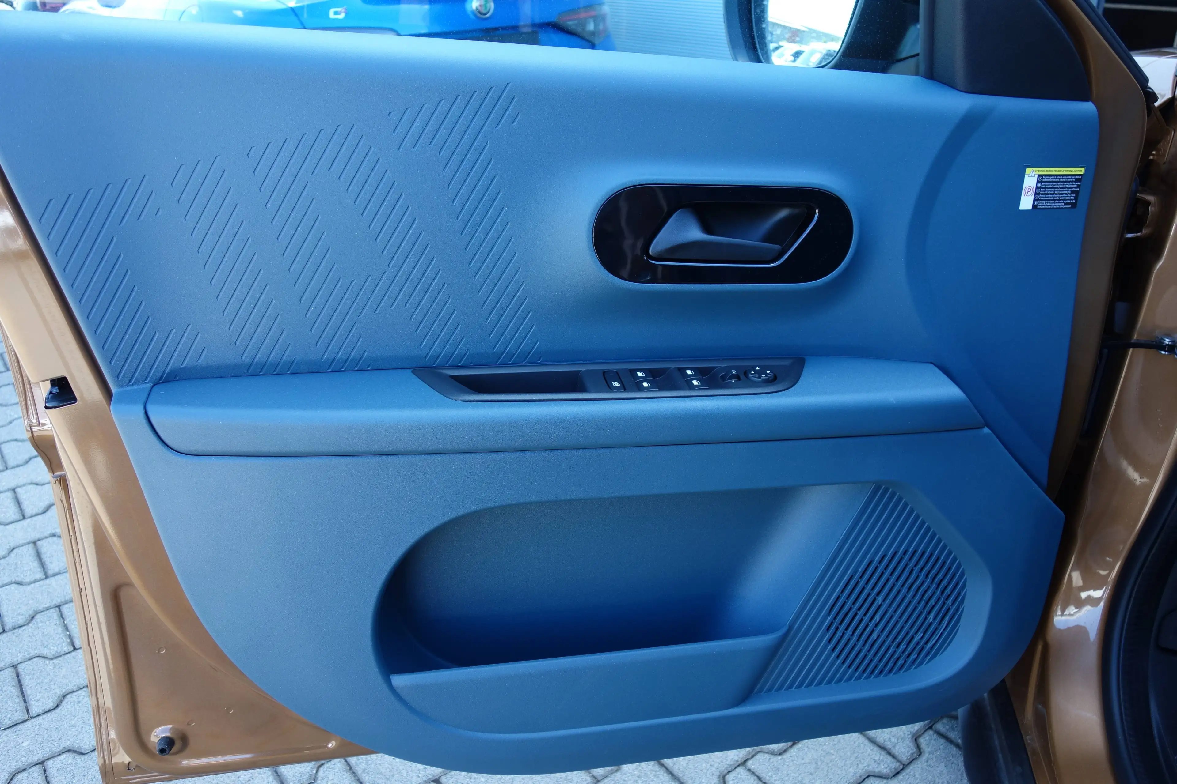 Fiat Grande Panda 1.2 Turbo 74 kW Icon *Tech Paket/PDC/RKF/NAVI/DAB* — photo 8