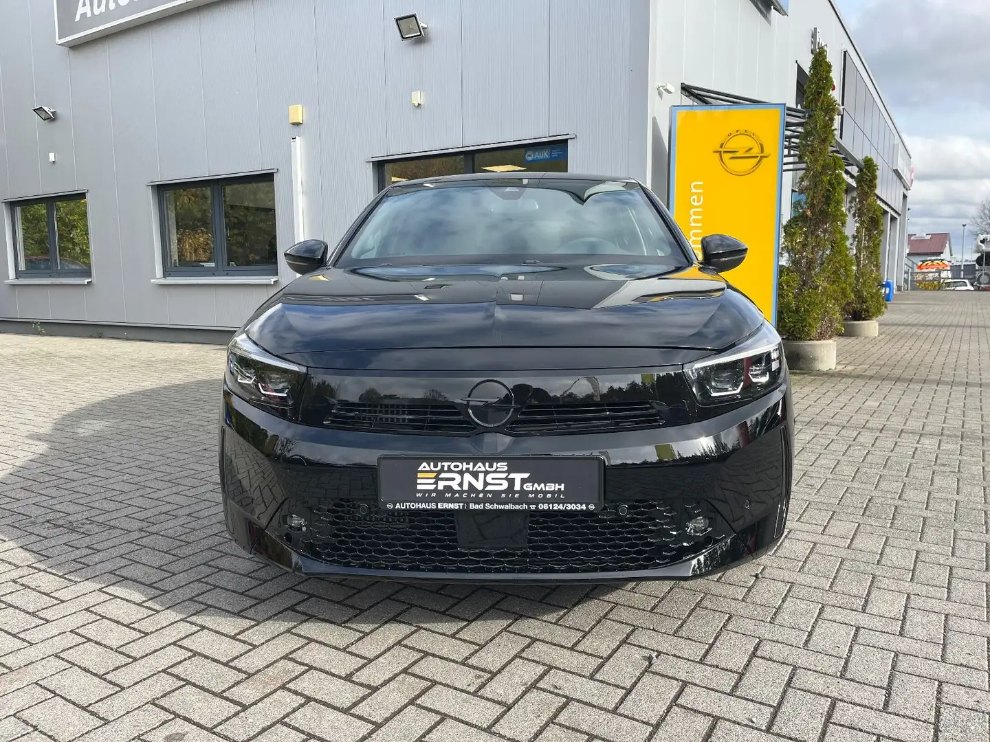 Opel Corsa F GS *KAMERA*SHZ*LHZ*PDC*KLIMA* Schwarz - 1