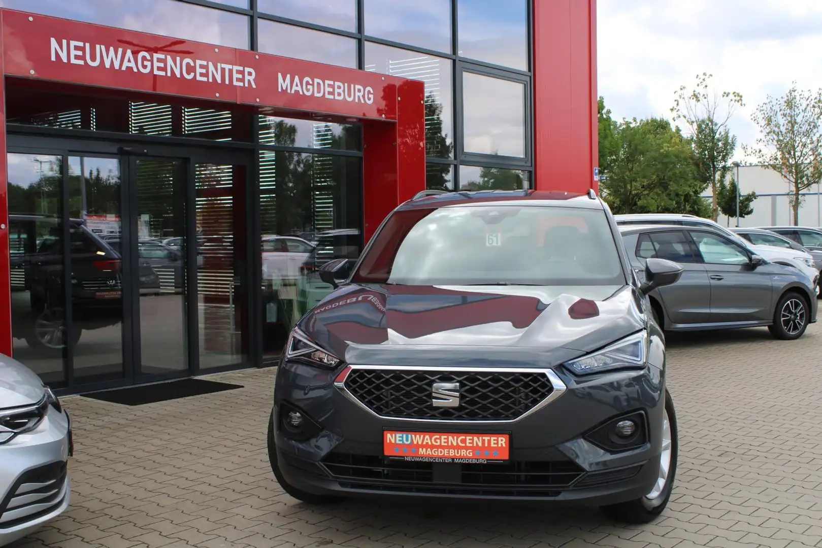 SEAT Tarraco 2.0 TDI Style*7-SITZER*NAVI*ACC*VC*PDC*3-ZONEN KLI Gris - 2
