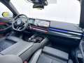 BMW 550 5 Serie Sedan 550e xDrive | M Sport | Driving Assi Weiß - thumbnail 23