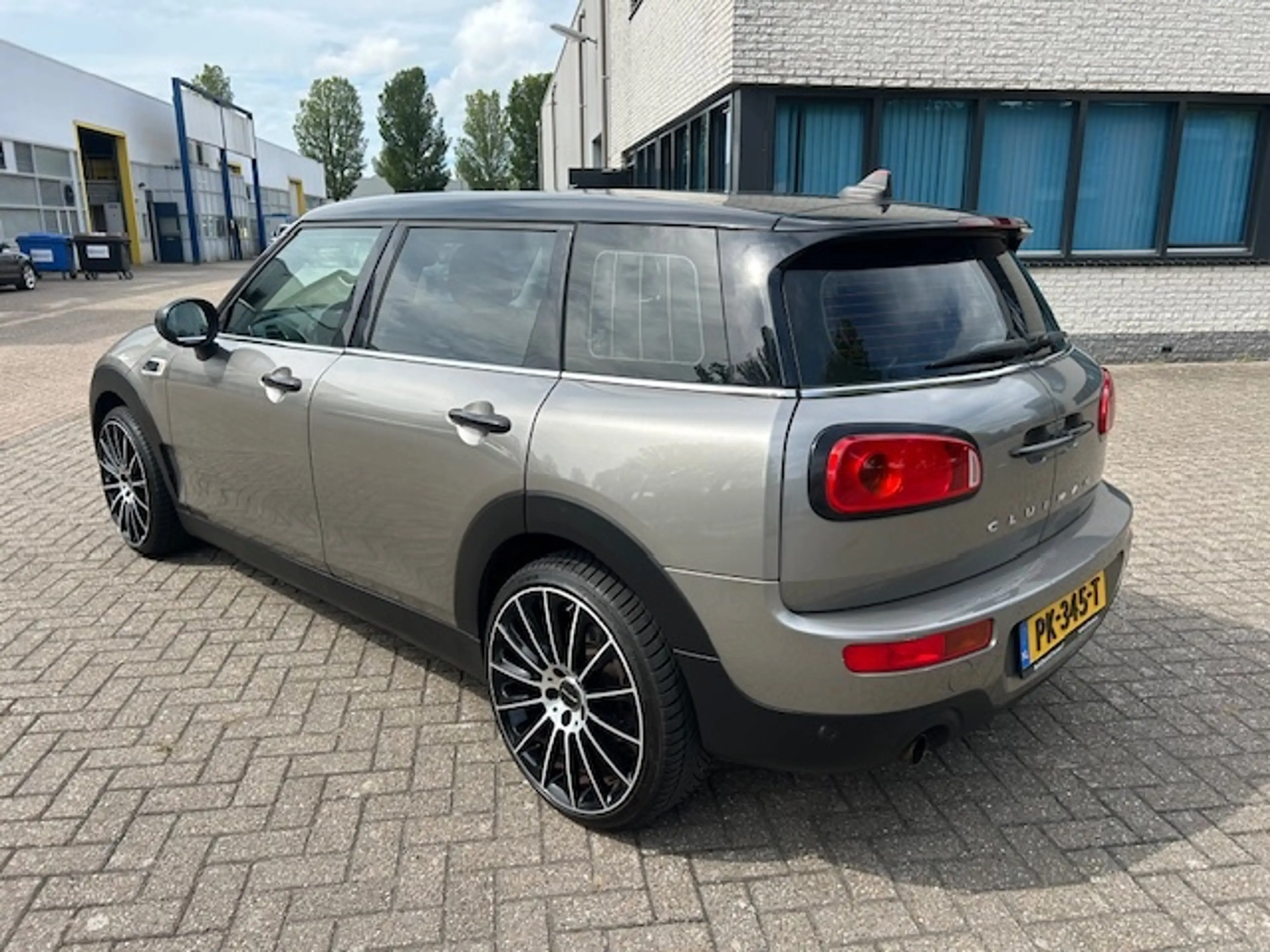 MINI One Clubman 1.5 Business NAVI CRUISE CLIMA BLUETH — photo 4
