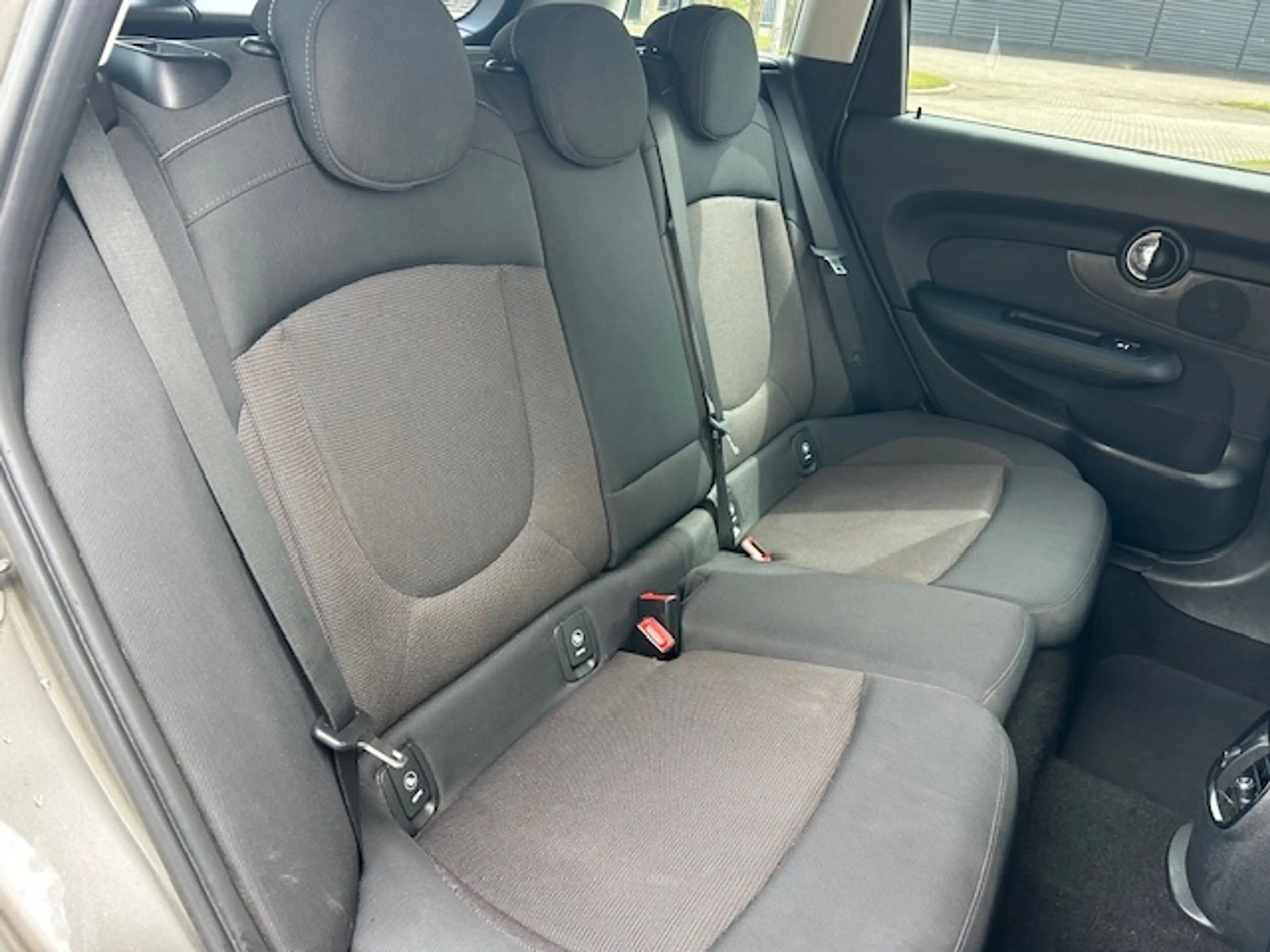 MINI One Clubman 1.5 Business NAVI CRUISE CLIMA BLUETH — photo 24