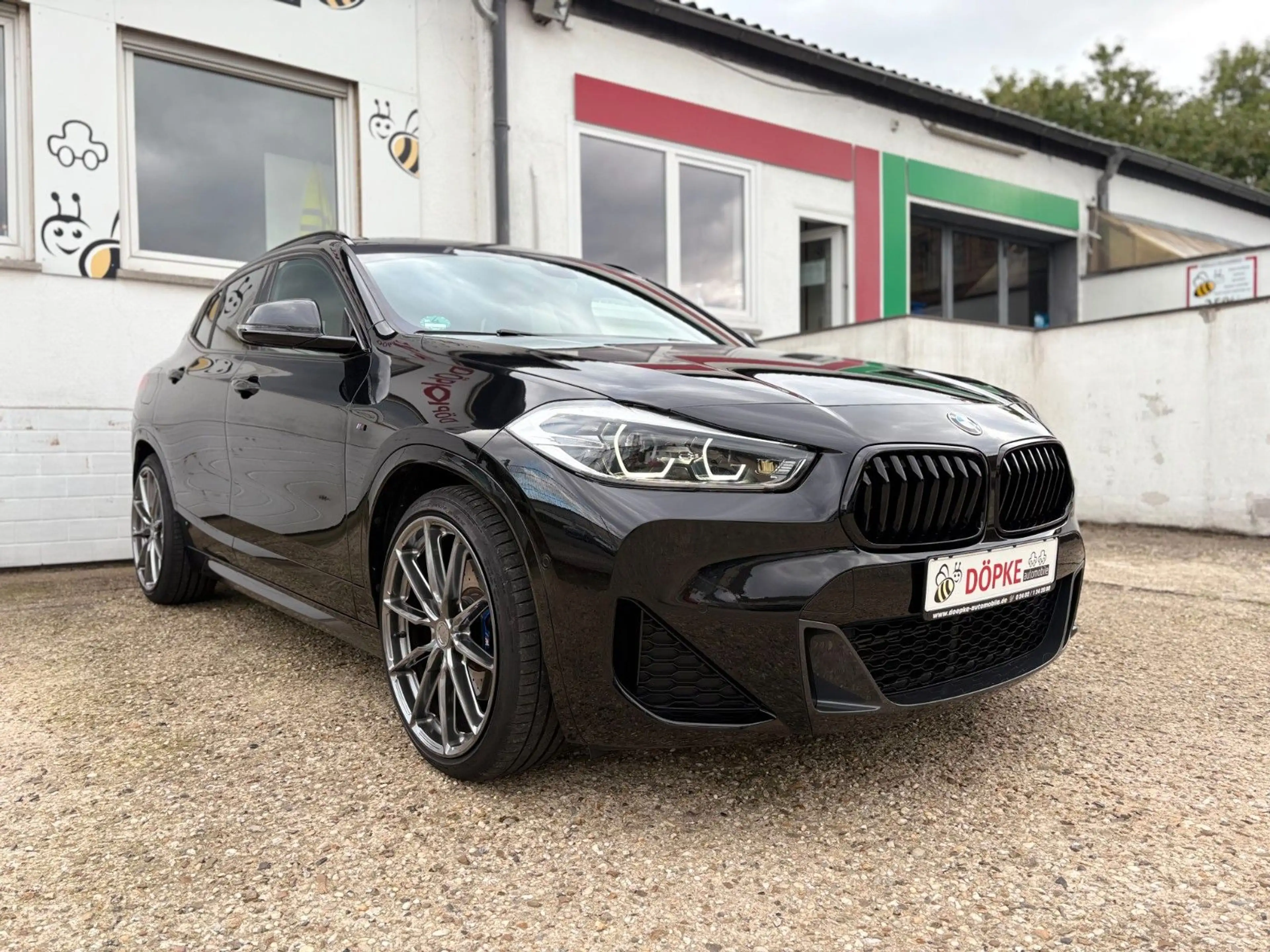 BMW X2 sDrive 20 i M Sport Pano Kamera HUD 20 Zoll — photo 3