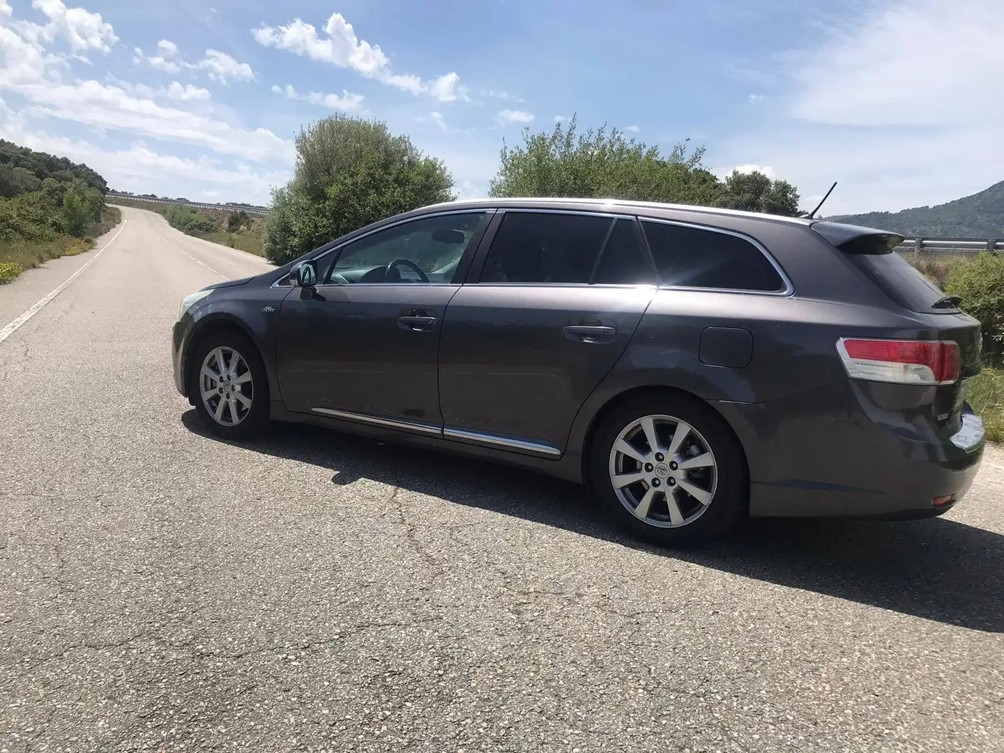 Toyota Avensis Avensis CS 2.2D-4D Executive Executive - 1