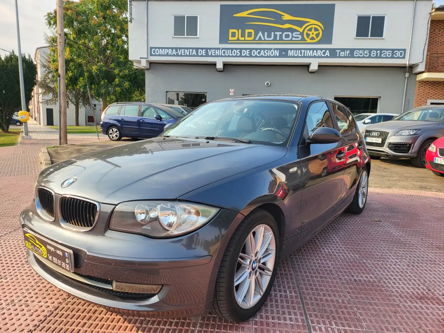 BMW 118 118d Gris - 2
