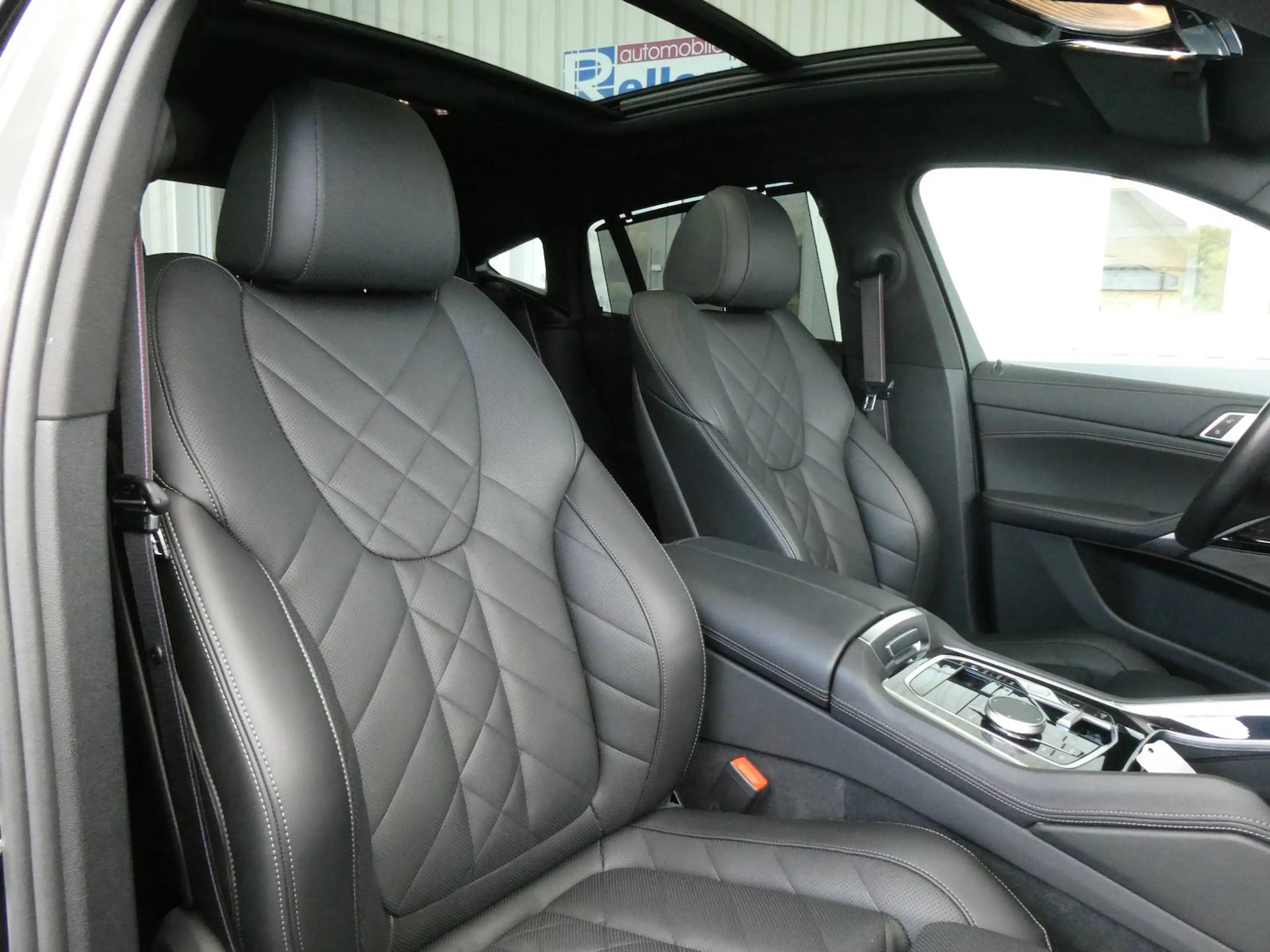 BMW X6 40 i xDrive M Sport Pro — photo 14