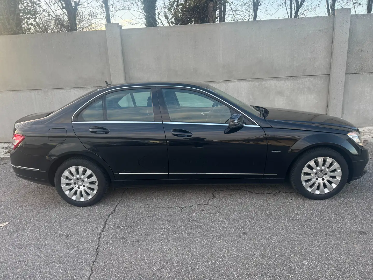 Mercedes-Benz C 220 Berlina cdi Classic Schwarz - 2