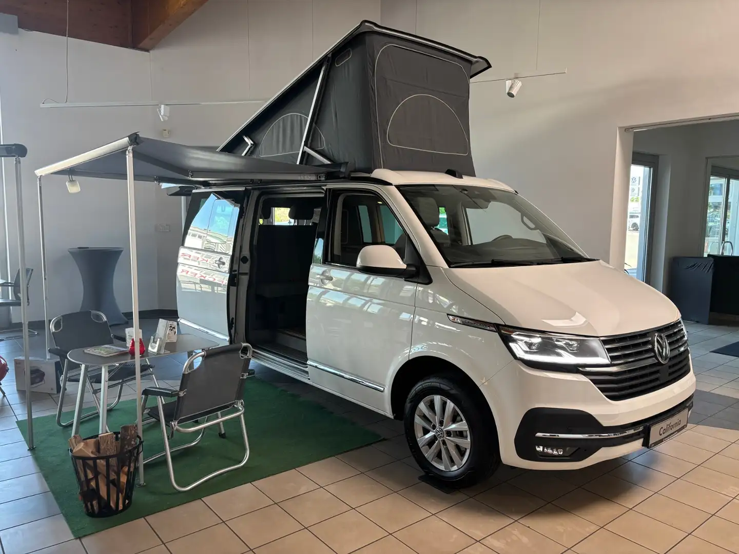 Volkswagen T6.1 California Ocean 2.0 TDI DSG AHK+NAVI+DC+REARVIEW Weiß - 2