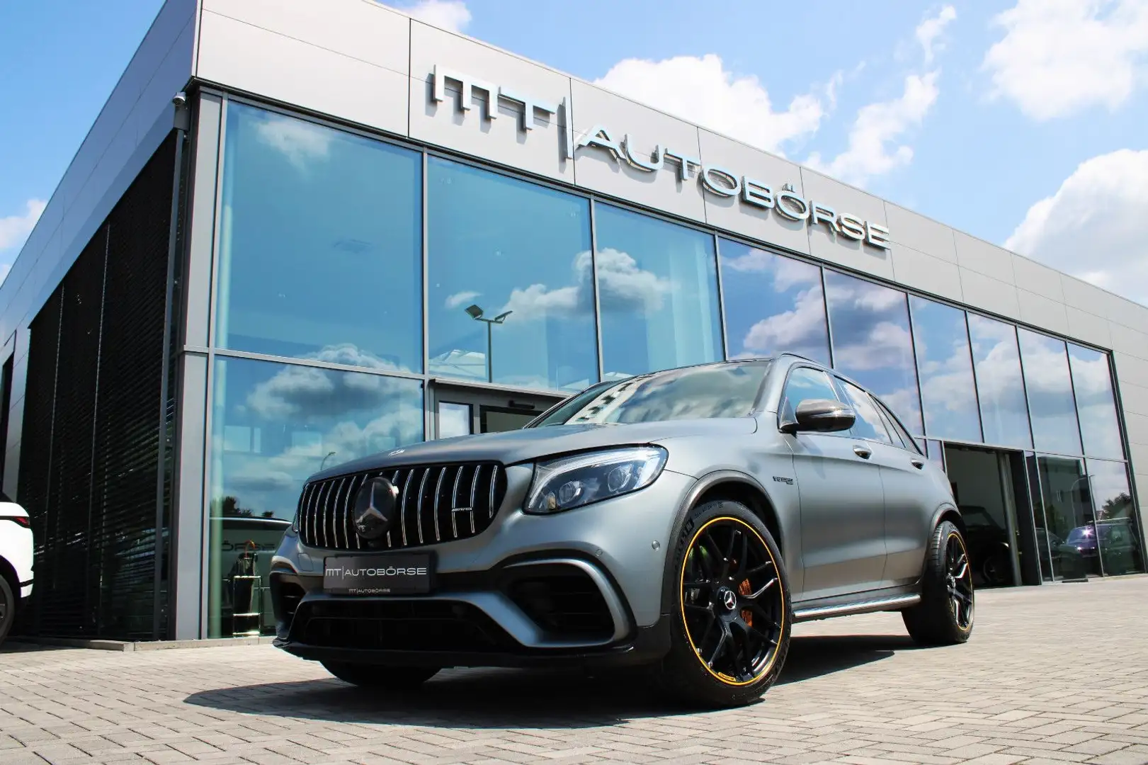 Mercedes-Benz GLC 63 AMG GLC 63 S AMG 4M *EDITION 1* KERAMIK+CARBON+SAGA Gris - 1