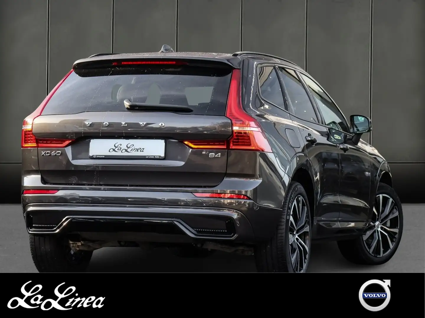 Volvo XC60 B4 (D) Plus Dark NP:66.150,-//HK/BLIS/ACC Grey - 2