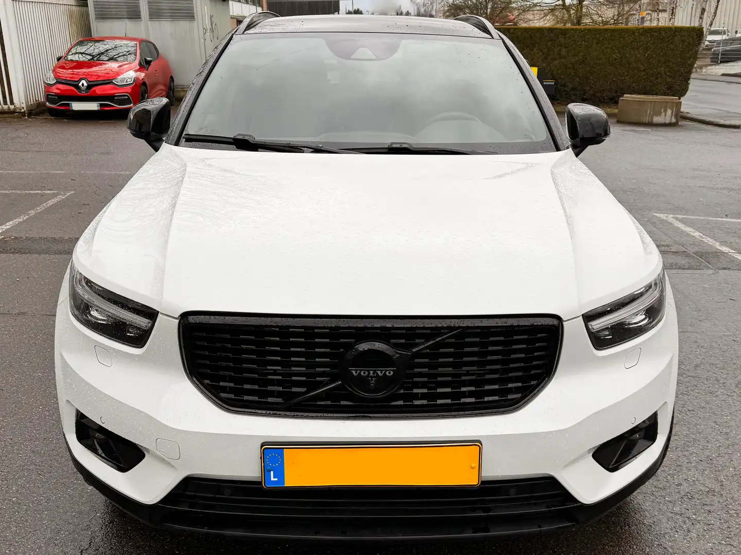 Volvo XC40 R-Design T5 Recharge Hybride Rechargeable Blanc - 2