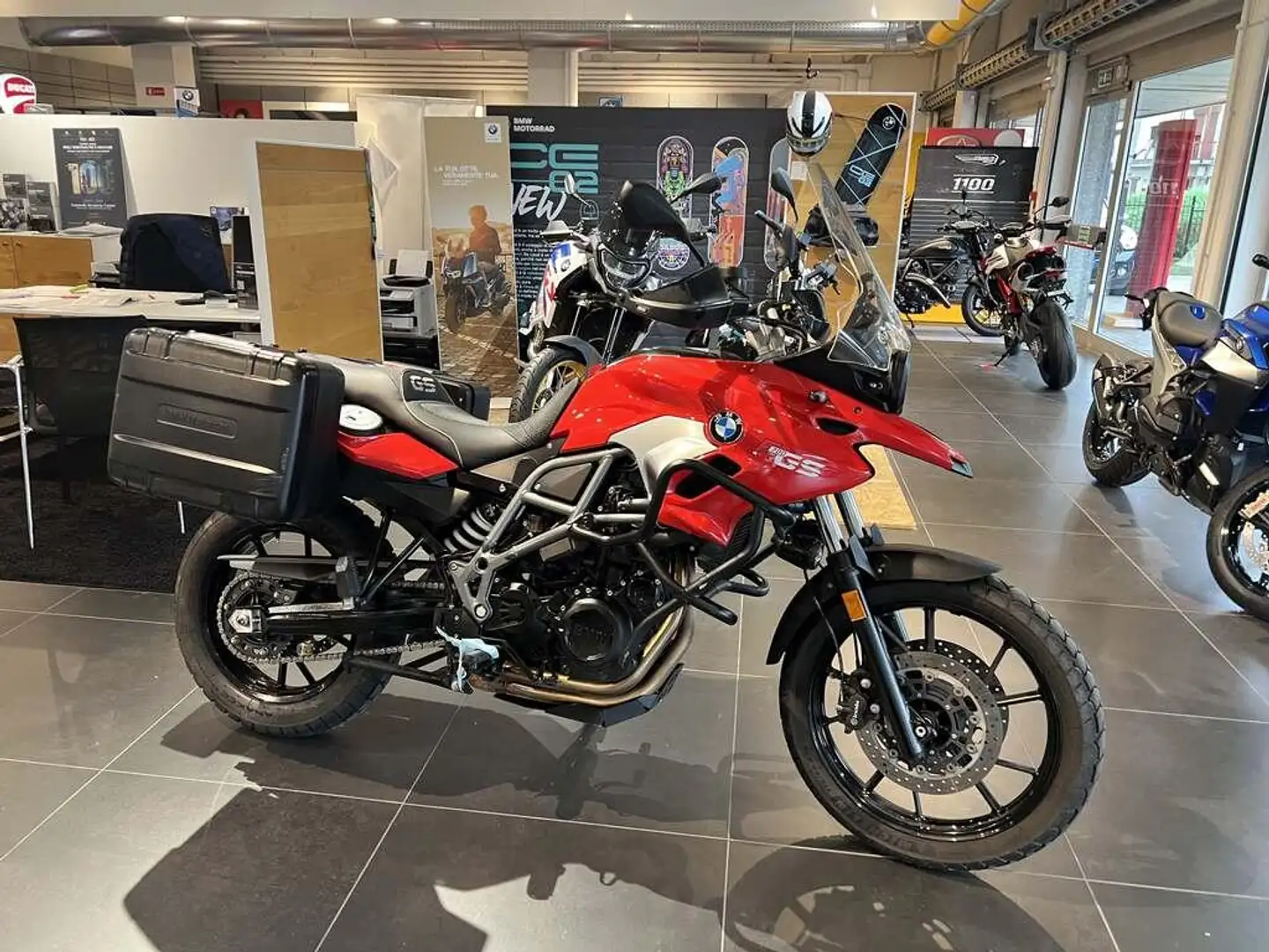 BMW F 700 GS Abs my17 Rosso - 1