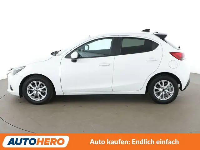 Mazda Mazda2 view 3