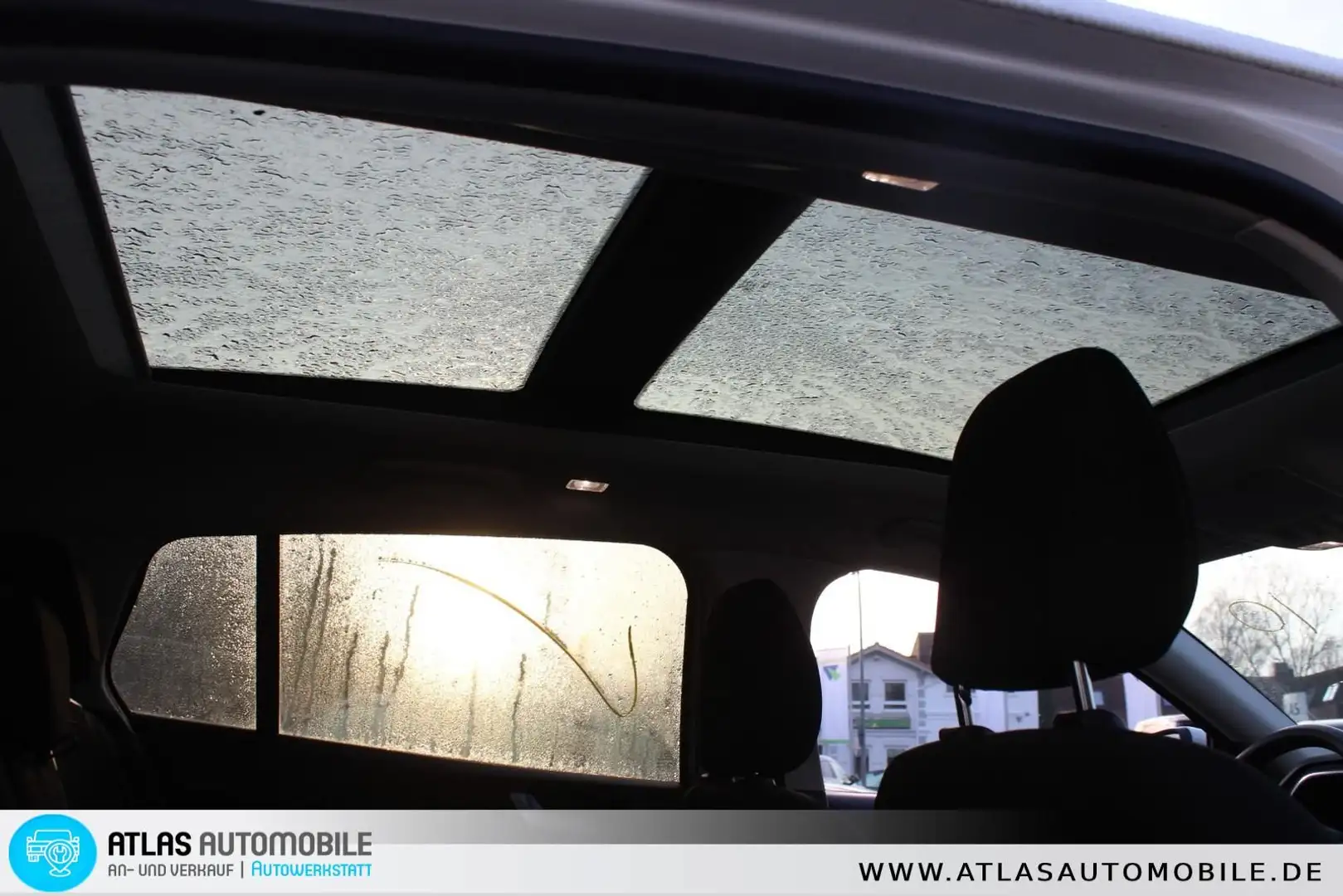 Ford Focus Turnier 1,5 EcoBlue Auto Active Panor=LED Weiß - 2