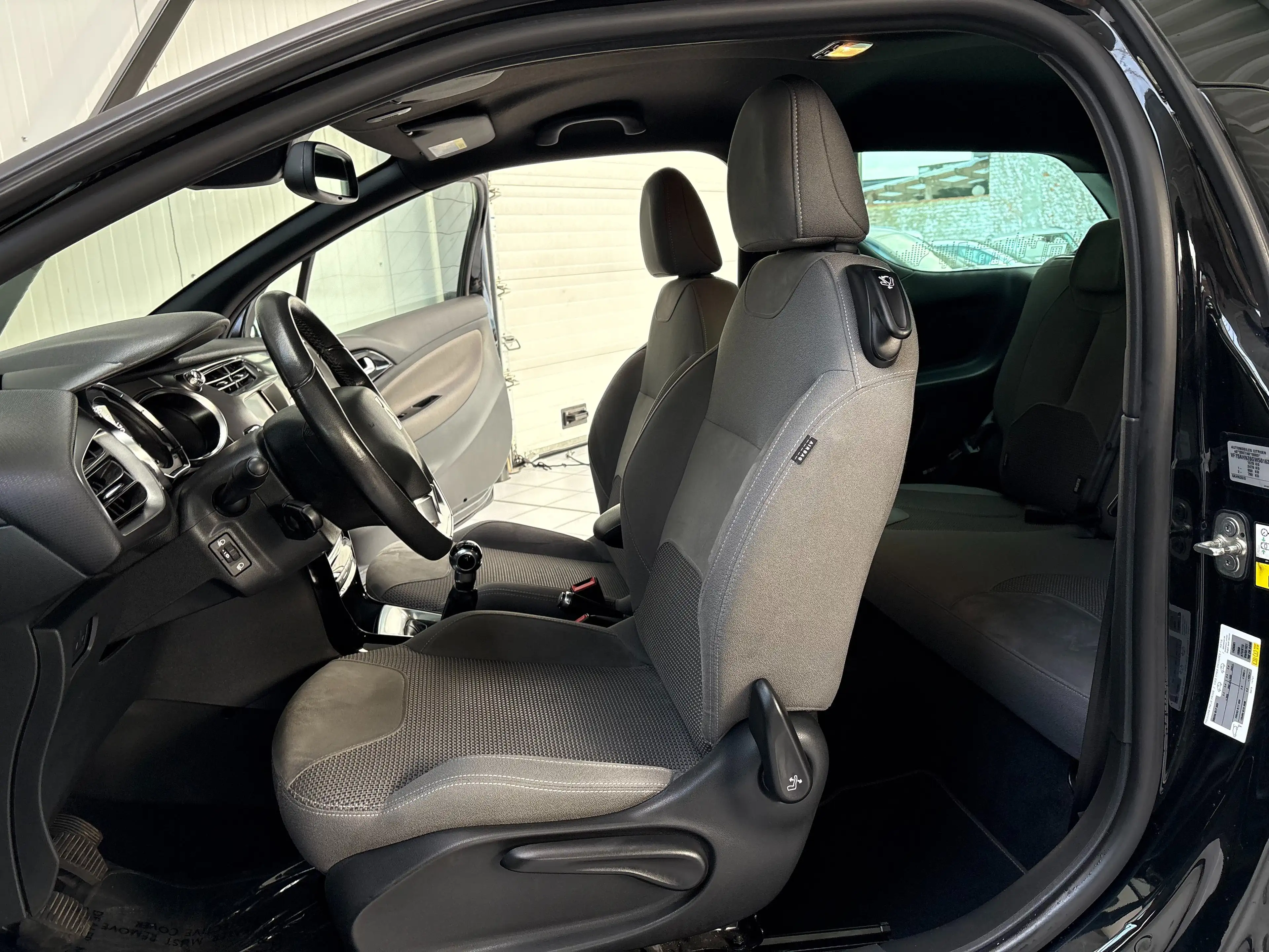 Citroen DS3 DS3 1.2i *MATRIX LED*GPS*CAMERA*CARPLAY*JANTE* — photo 13