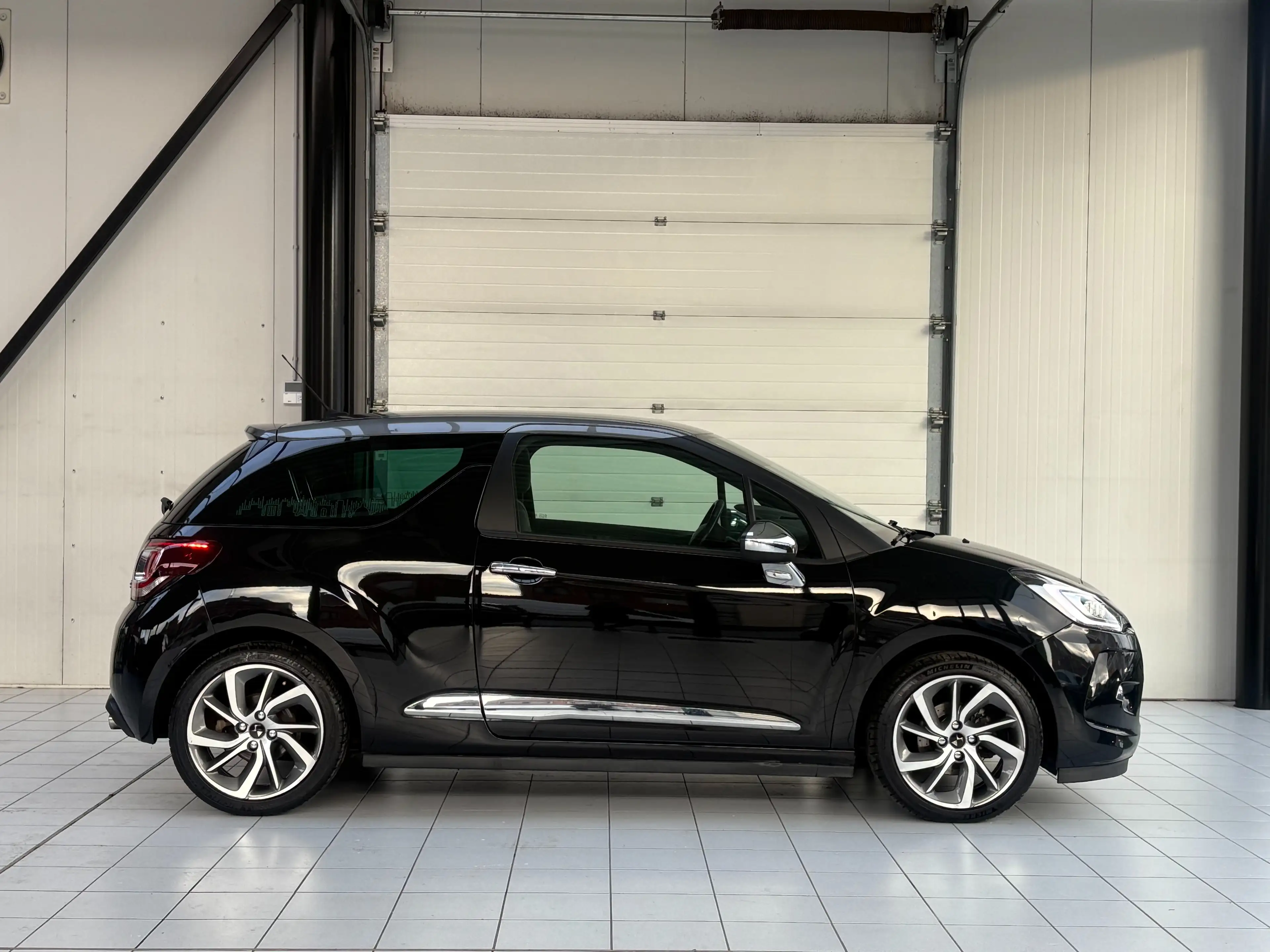 Citroen DS3 DS3 1.2i *MATRIX LED*GPS*CAMERA*CARPLAY*JANTE* — photo 6