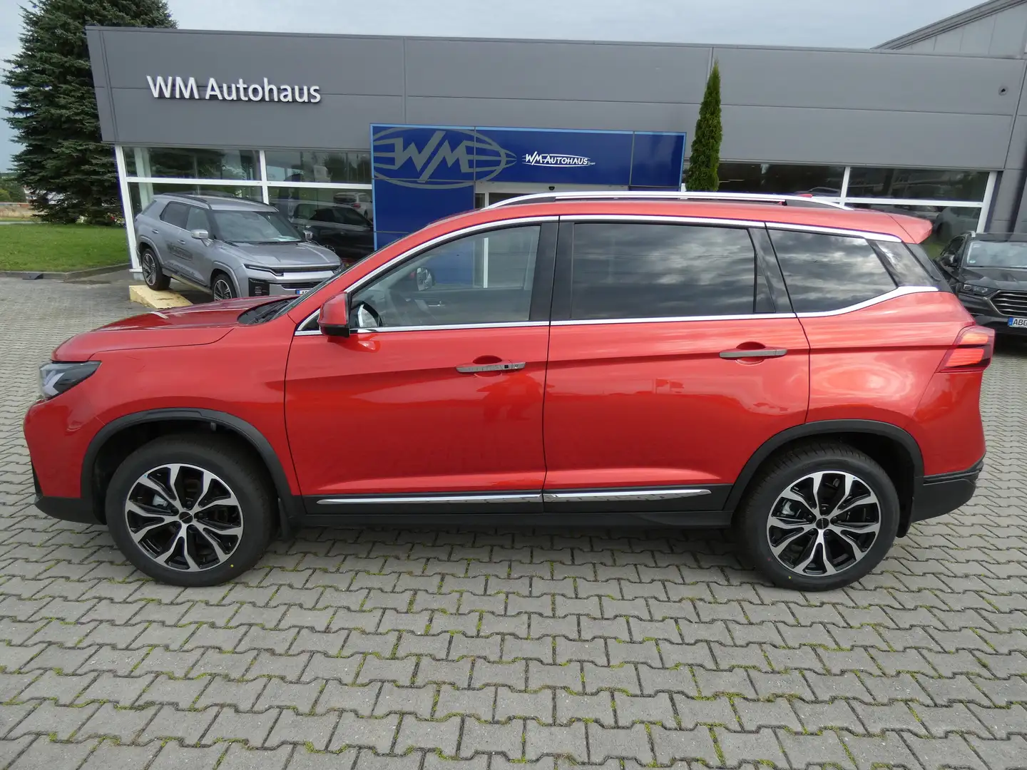 DFM Forthing 3 Exclusive 1,5T AT, 18"Alu, Panorama, Leder, PDC Rot - 2