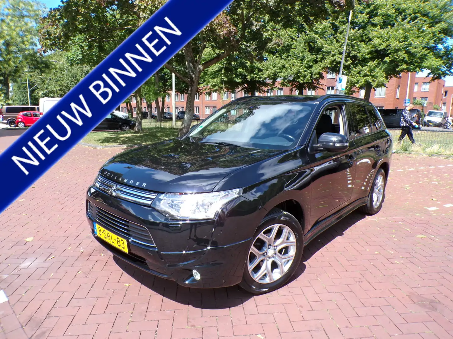 Mitsubishi Outlander 2.0 PHEV Instyle ORGINELE KM STAND NAP AANTOONBAAR Negro - 1
