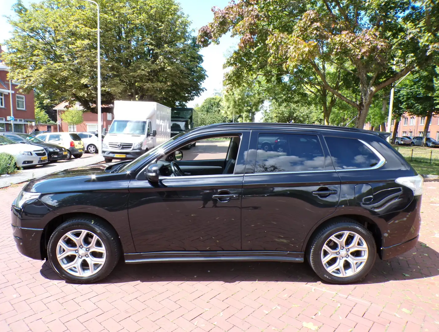 Mitsubishi Outlander 2.0 PHEV Instyle ORGINELE KM STAND NAP AANTOONBAAR Negro - 2