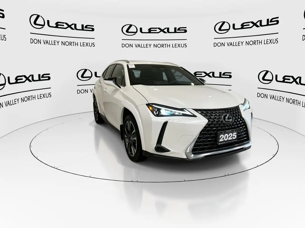 Lexus UX снимка Lexus UX