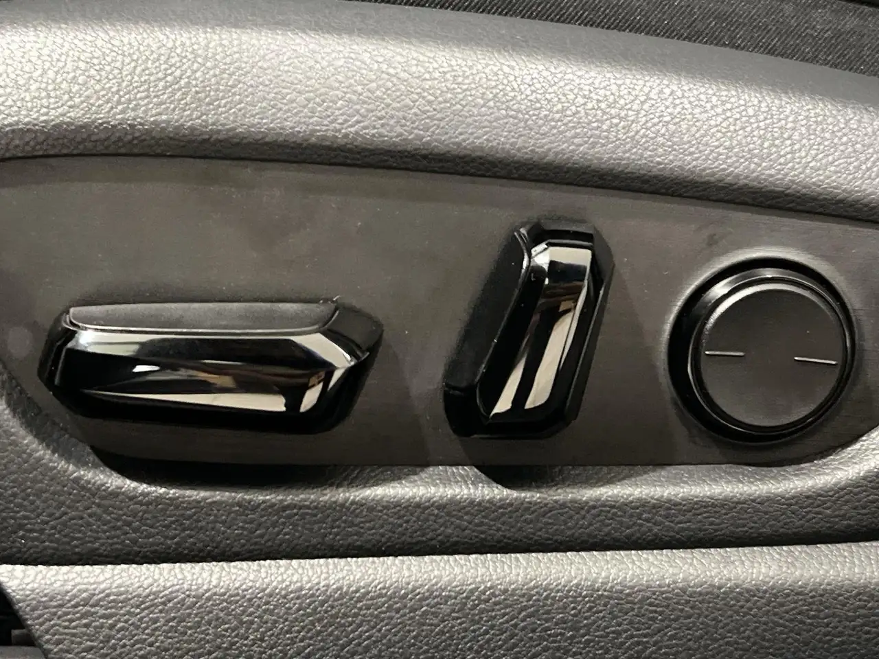 Lexus UX снимка Lexus UX
