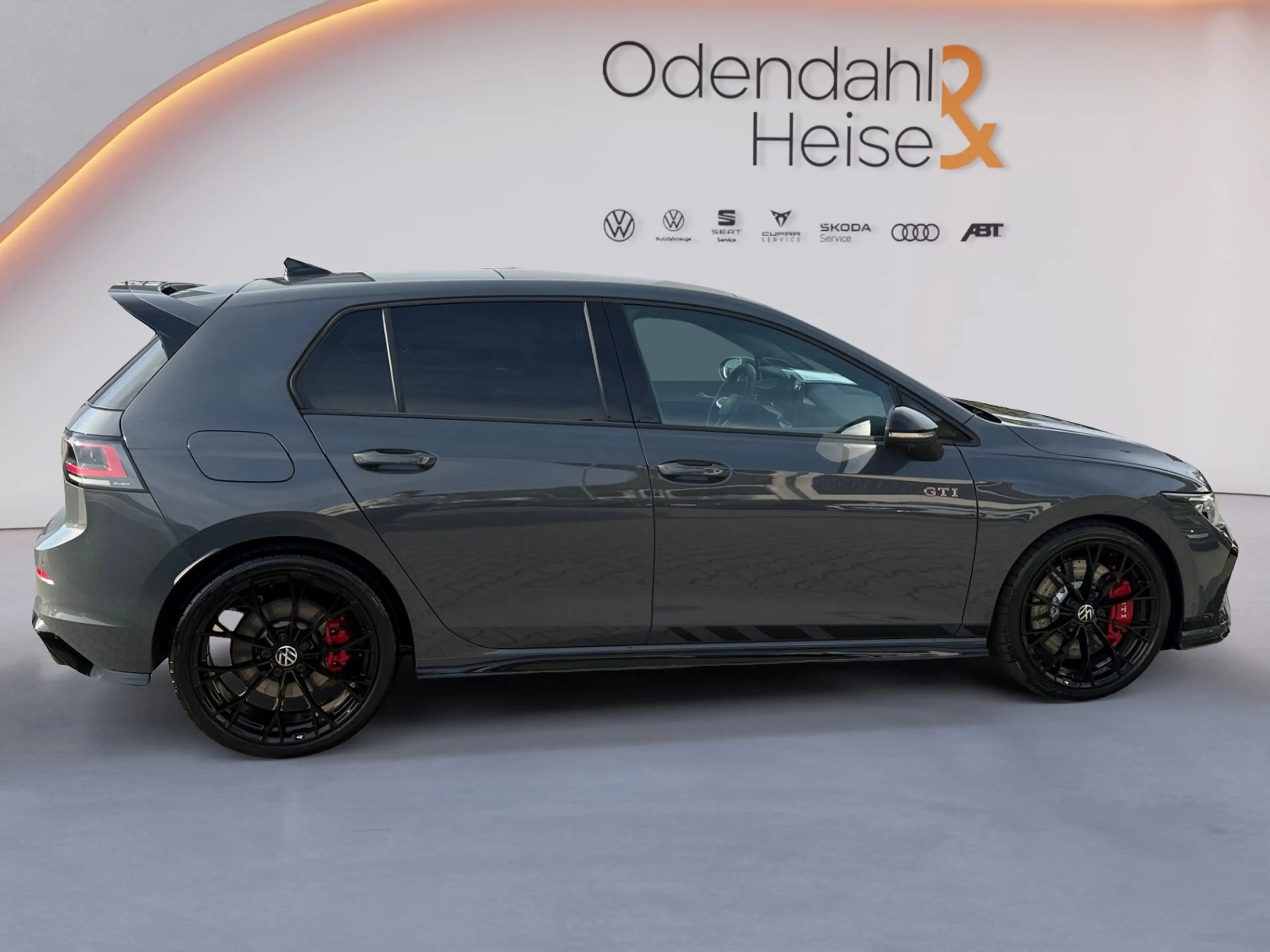 Volkswagen Golf GTI Clubsport 2,0 l TSI OPF DSG PANO/ HEAD-UP — photo 6
