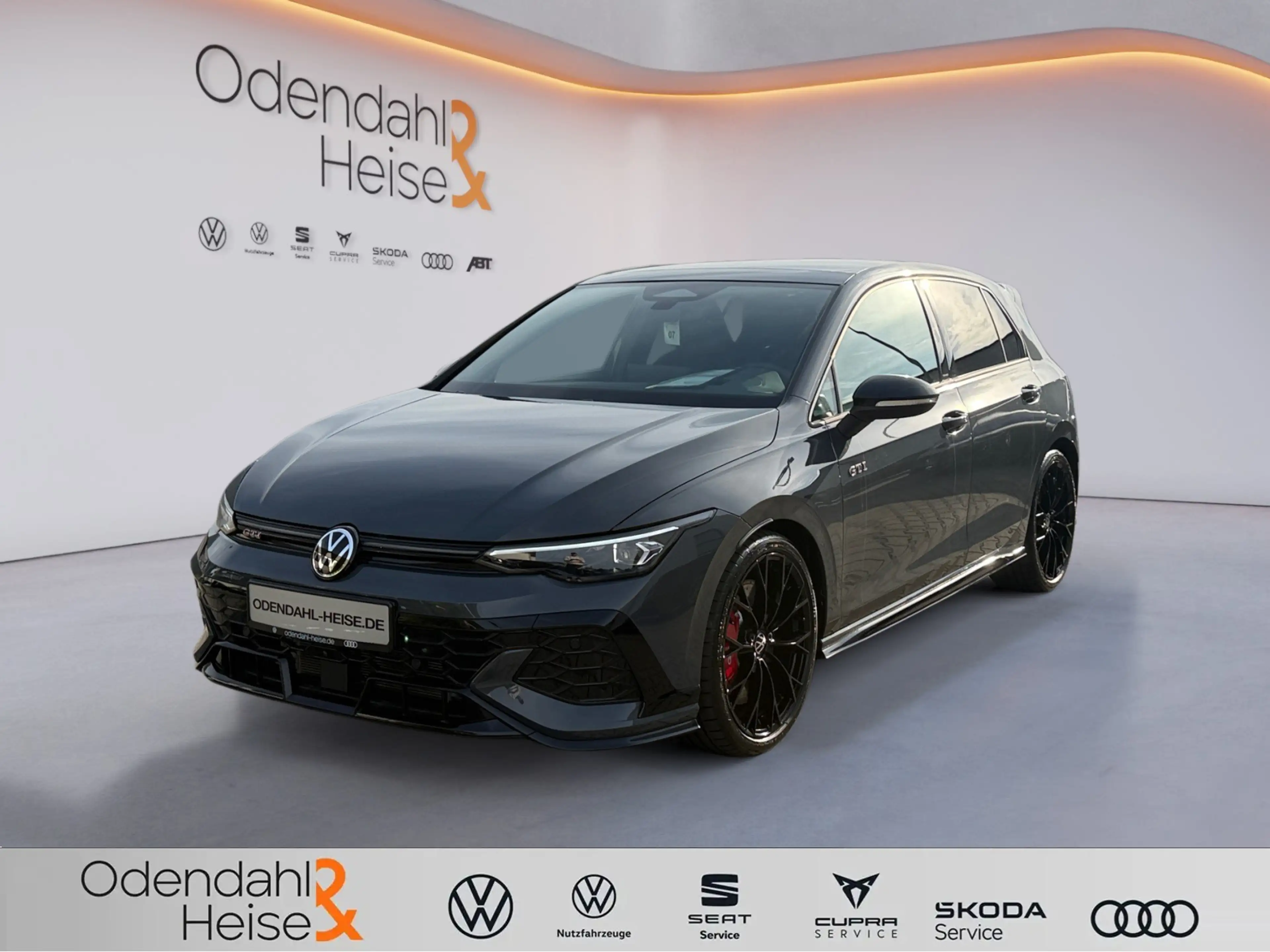 Volkswagen Golf GTI Clubsport 2,0 l TSI OPF DSG PANO/ HEAD-UP