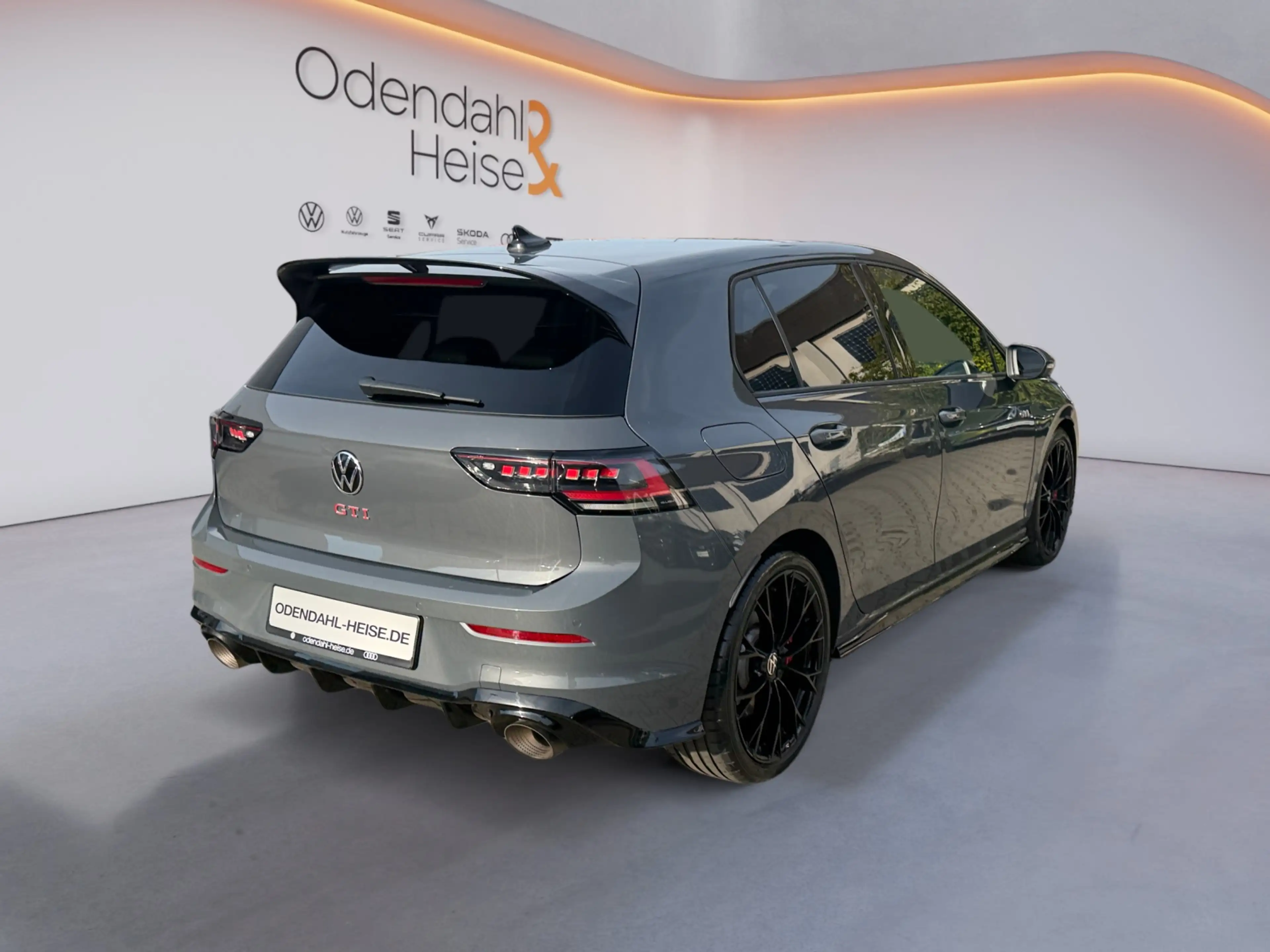 Volkswagen Golf GTI Clubsport 2,0 l TSI OPF DSG PANO/ HEAD-UP — photo 5
