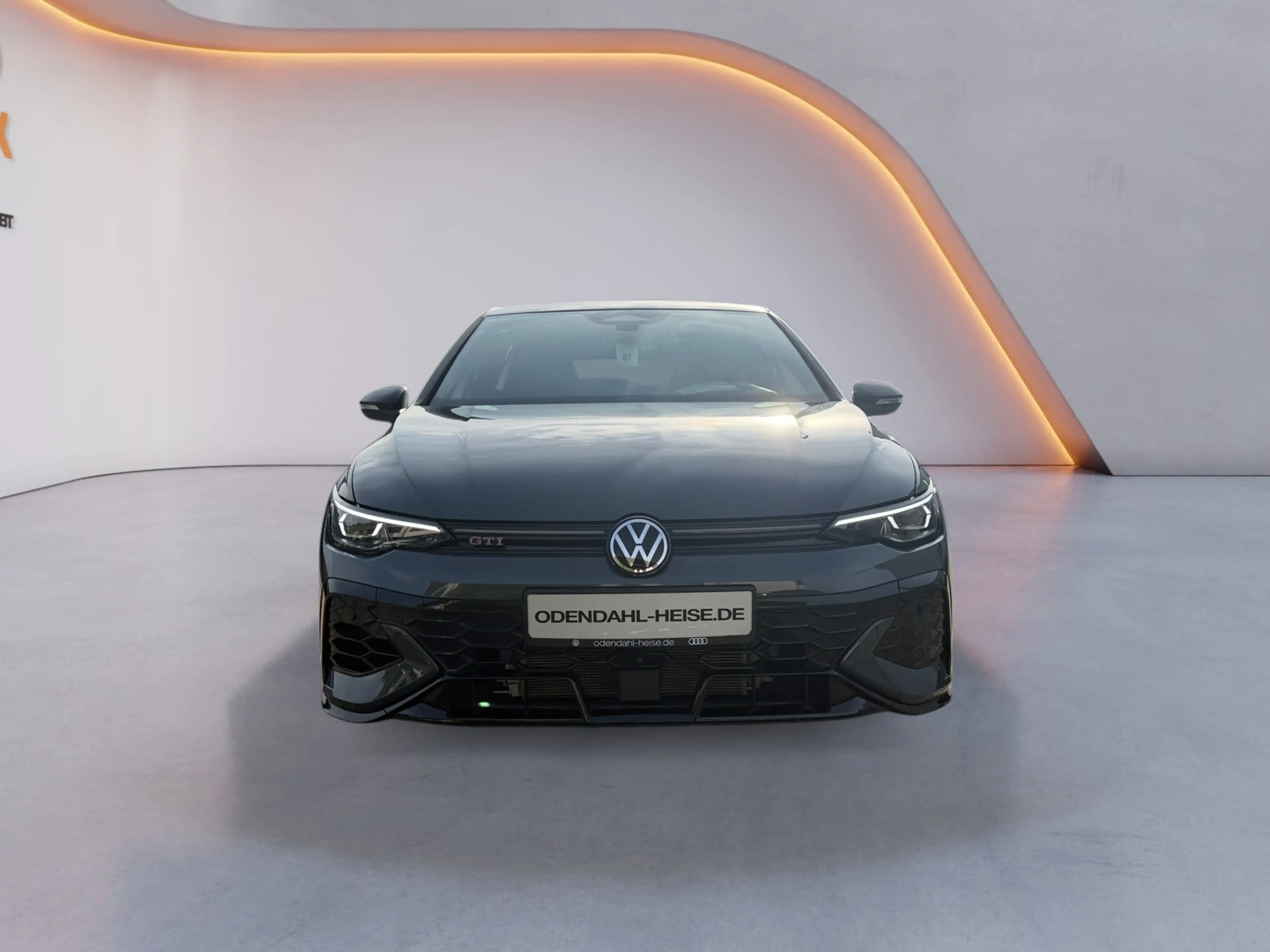 Volkswagen Golf GTI Clubsport 2,0 l TSI OPF DSG PANO/ HEAD-UP — photo 8