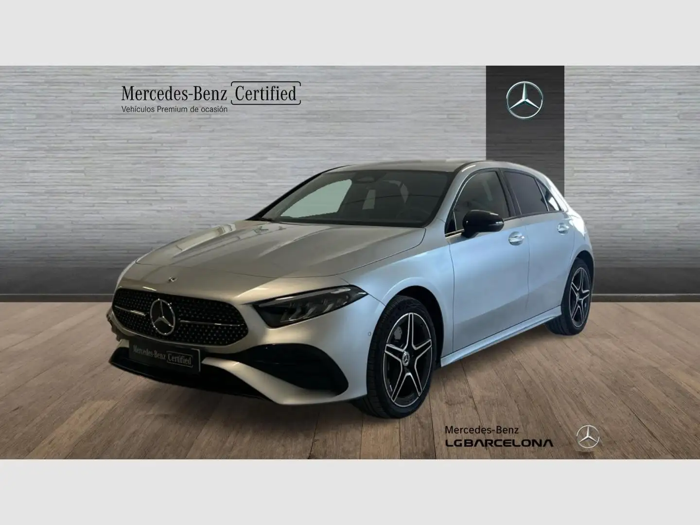 Mercedes-Benz A 250 e AMG Line Plateado - 1
